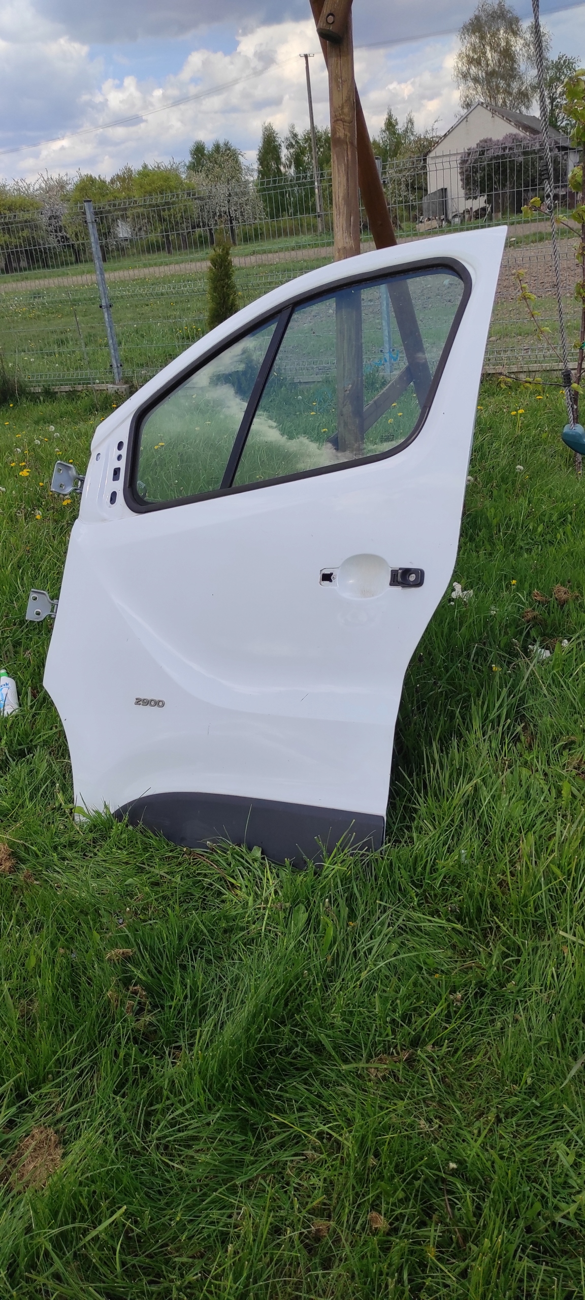 door left front left front opel vivaro B BIALE
