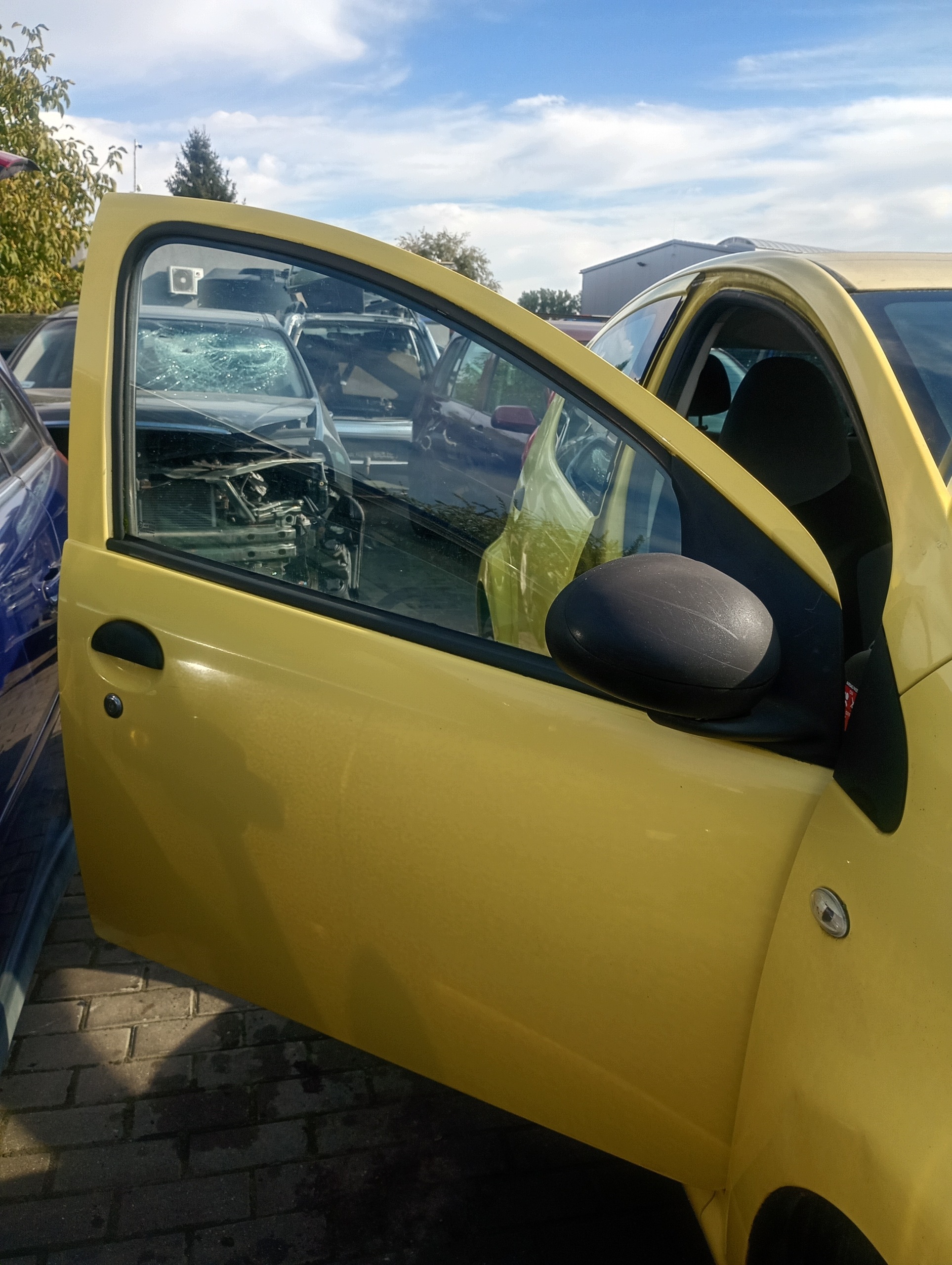 door right front front Peugeot 107 05-08 code lakieru KBL