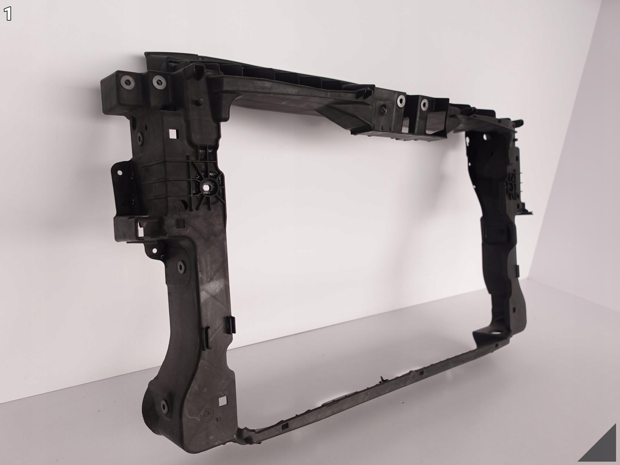 VW TIGUAN and 5N0 07-15 wall support front