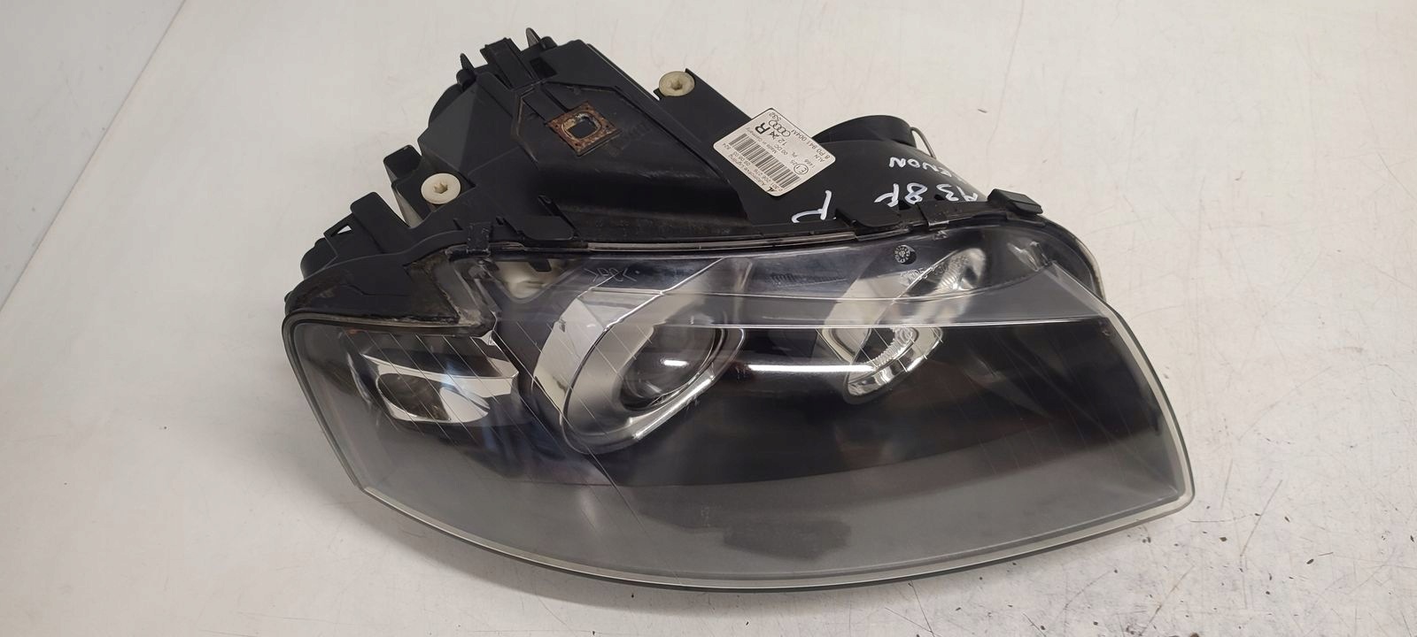 light front front right xenon Audi A3 8P