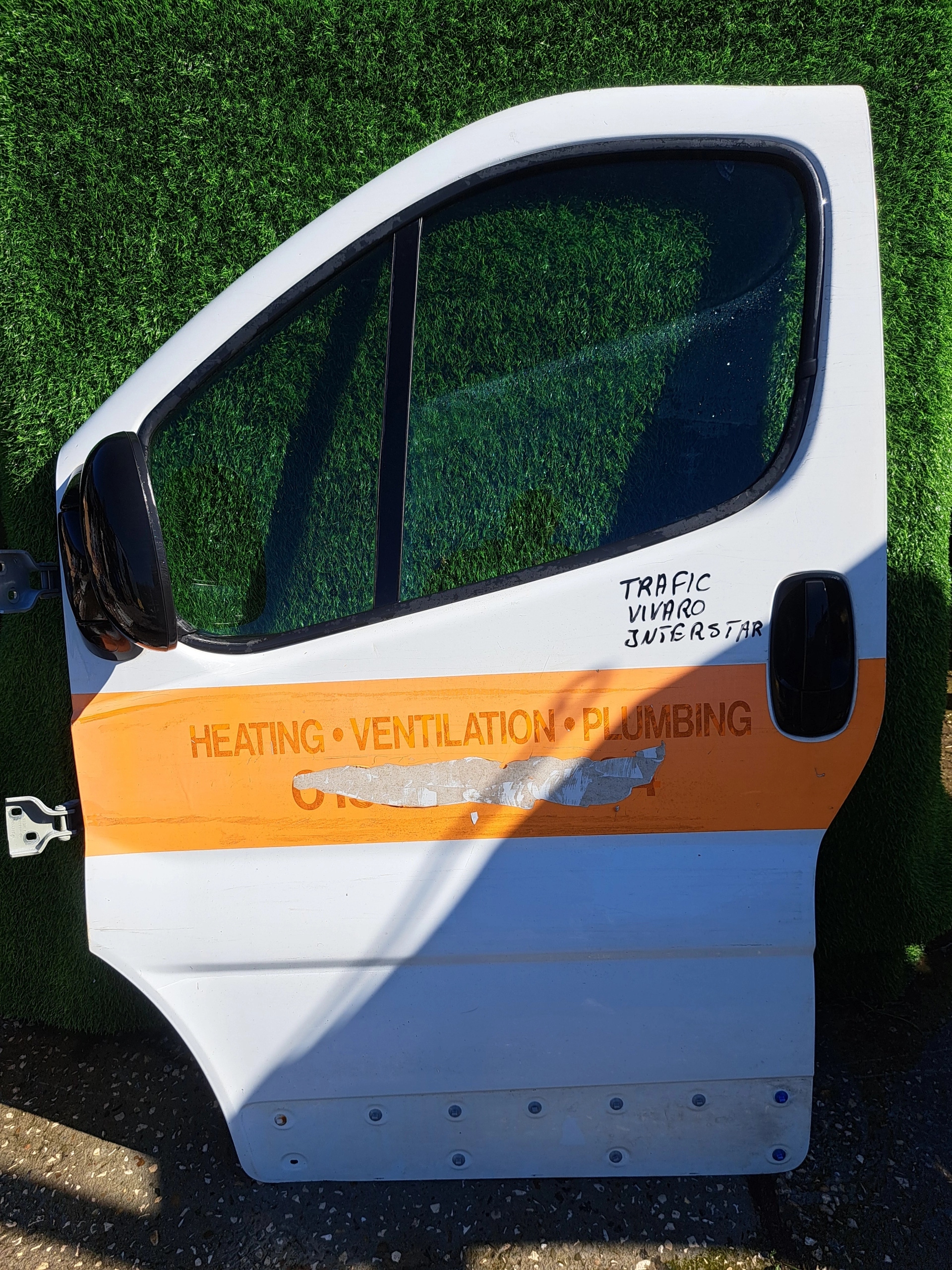 RENAULT TRAFIC VIVARO PRIMASTAR door left front