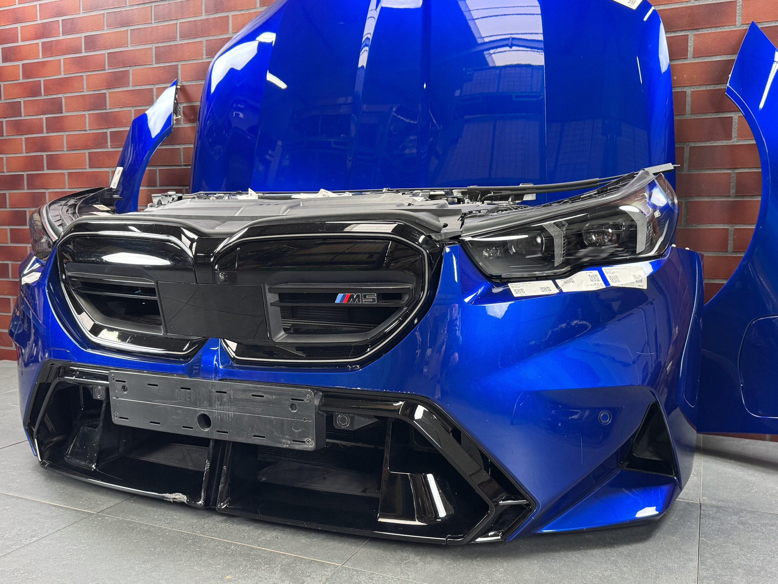 bonnet front panel, wall bumper lights LED ADAPTIVE BMW BMW M5 G90 G99 M-POWER