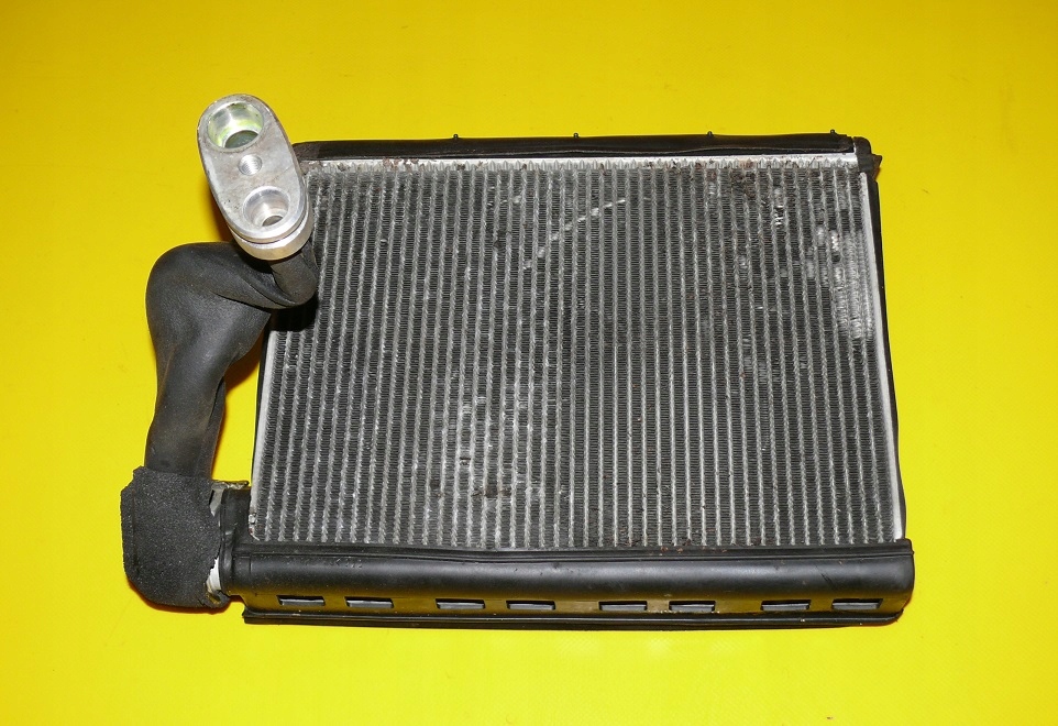ohřívač PAROWNIK klimatizaci AUDI A6 C6 04-08r.
