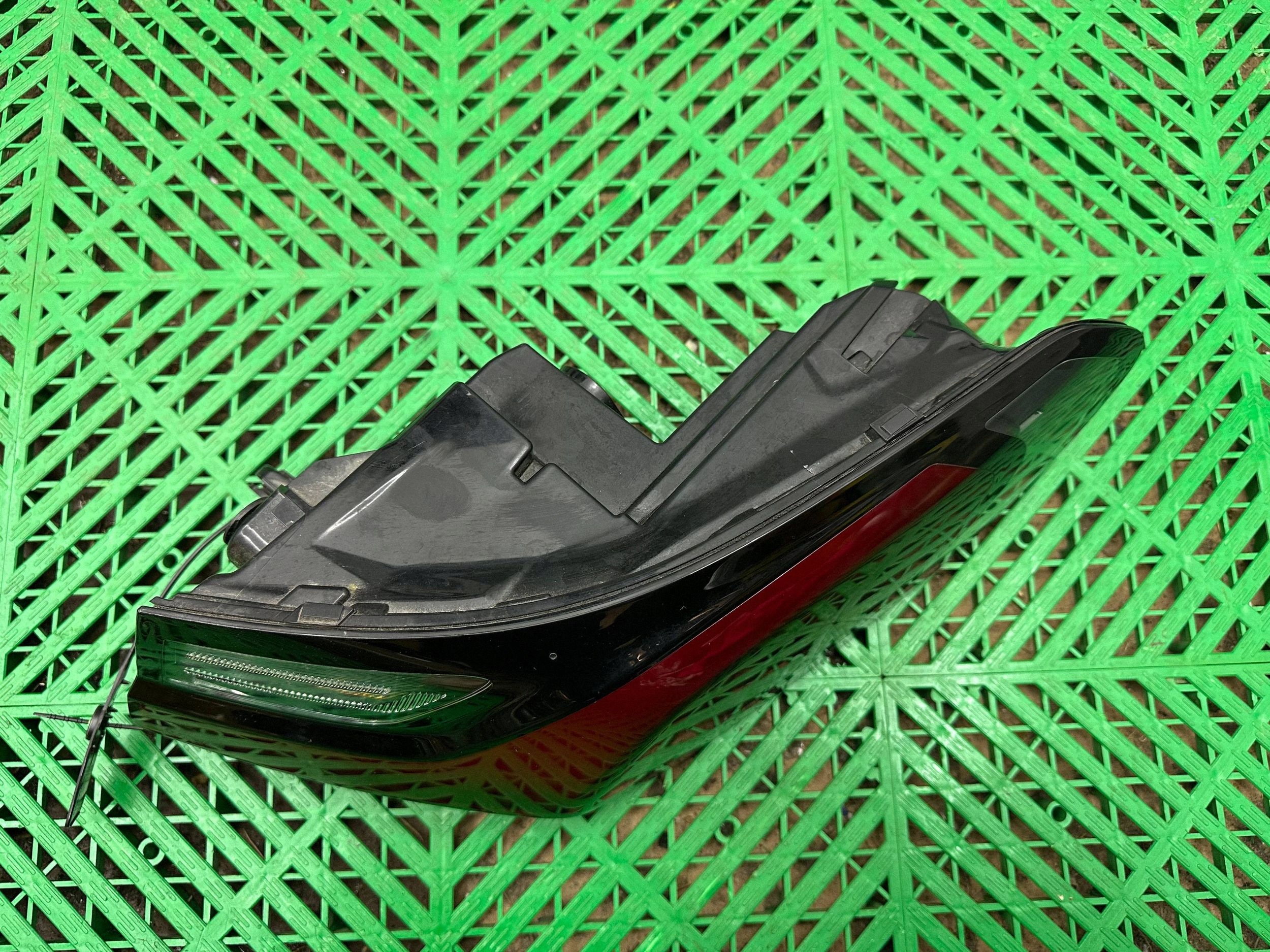 light rear rear part side right BMW 2 Active Tourer U06 8494360