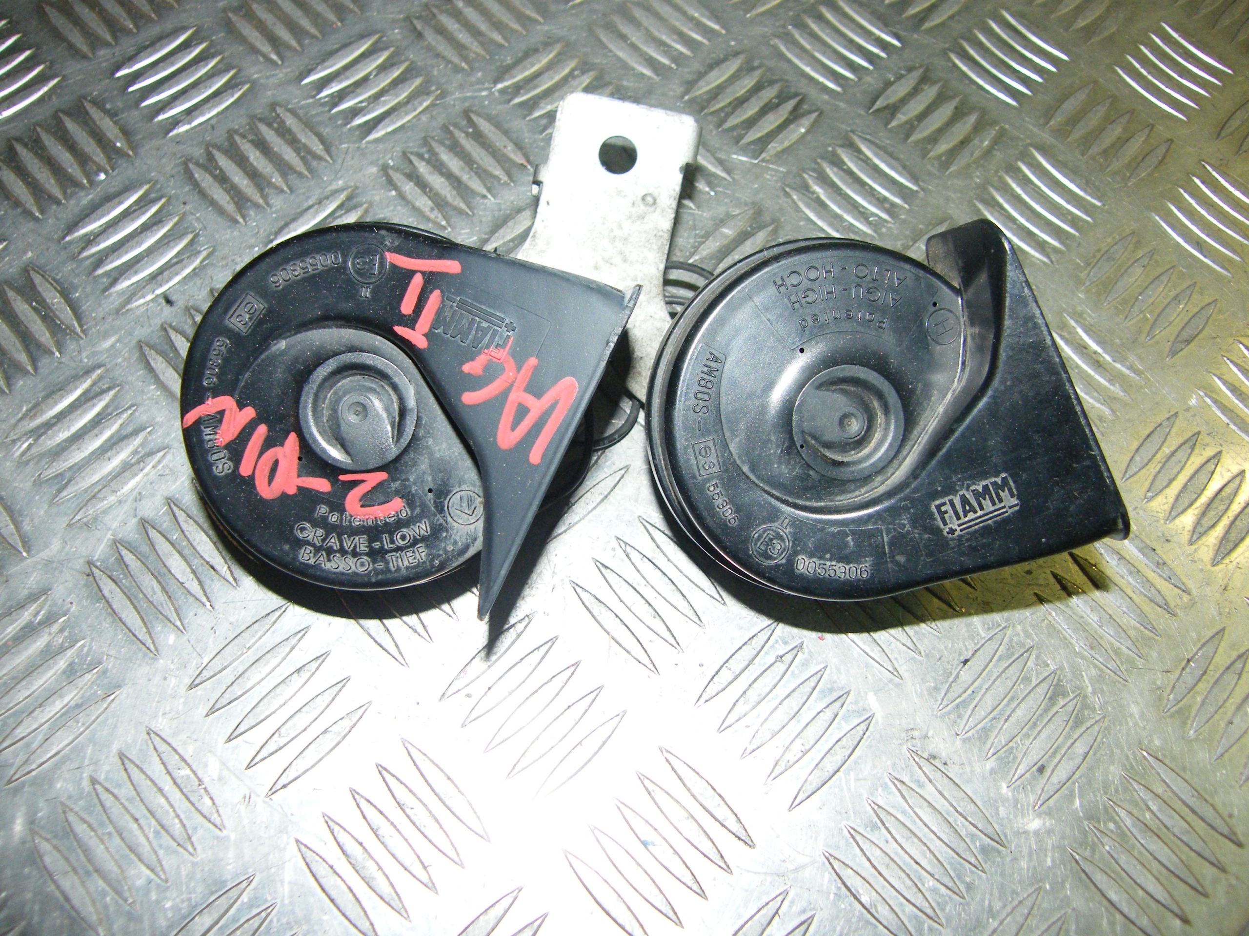 ЗВУКОВИЙ СИГНАЛ 2-КОНТАКТНИЙ LAGUNA II ESPACE IV VEL SATIS