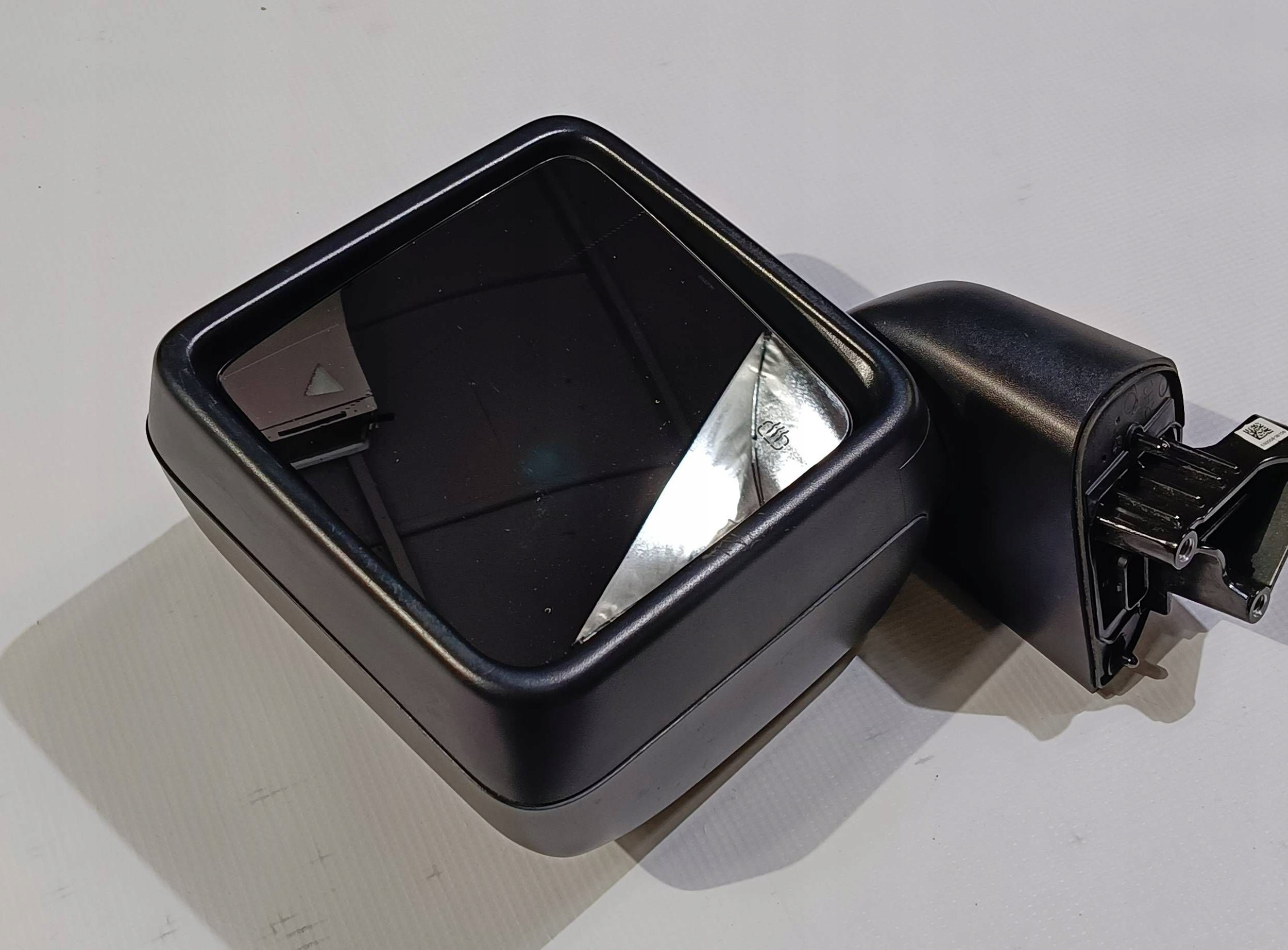 mirror right electrics blind spot heated Jeep Wrangler 2019