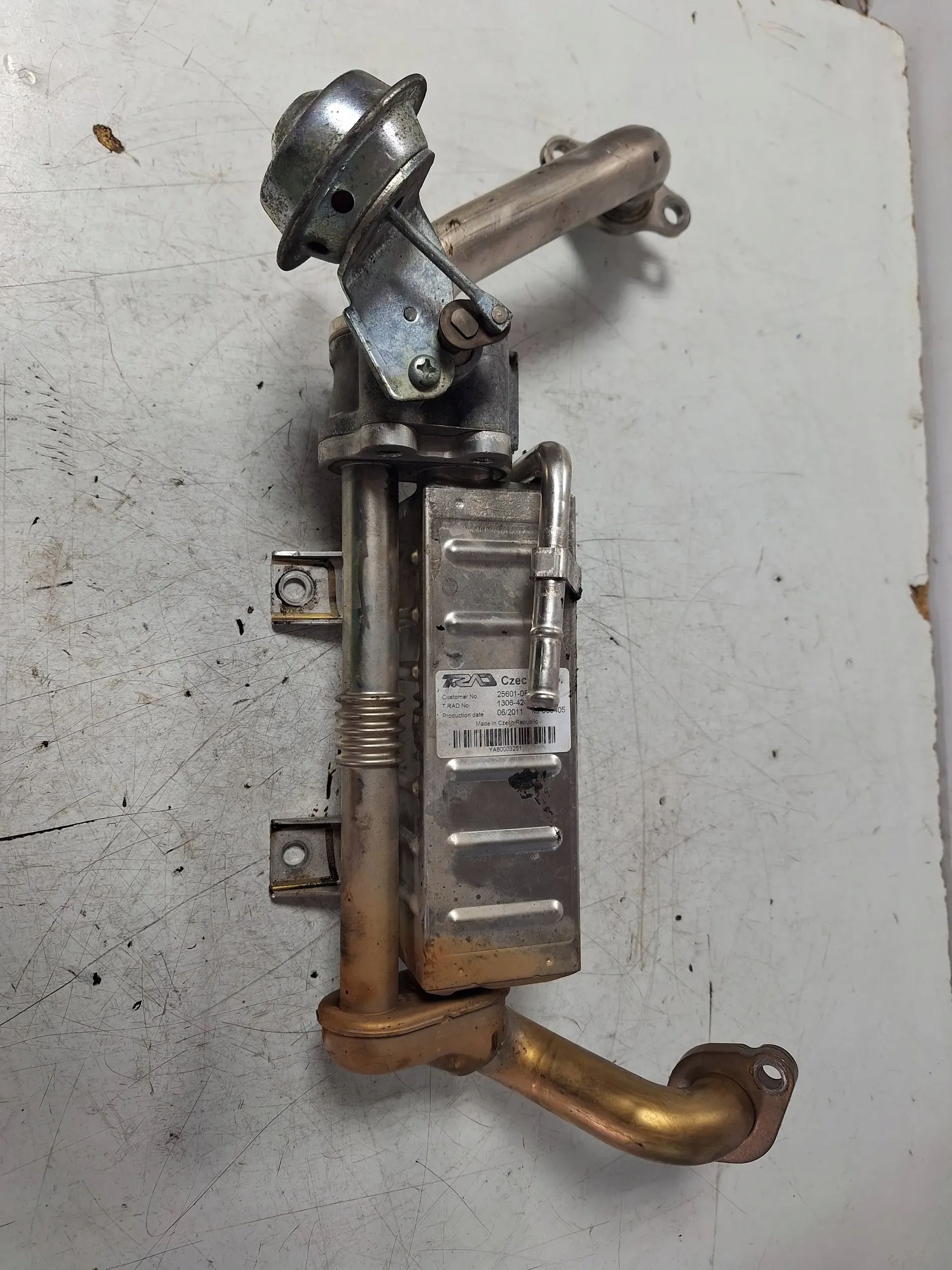 Abgaskuehler AGR EGR 25601--0R050 Lexus IS 2.2 D-CAT