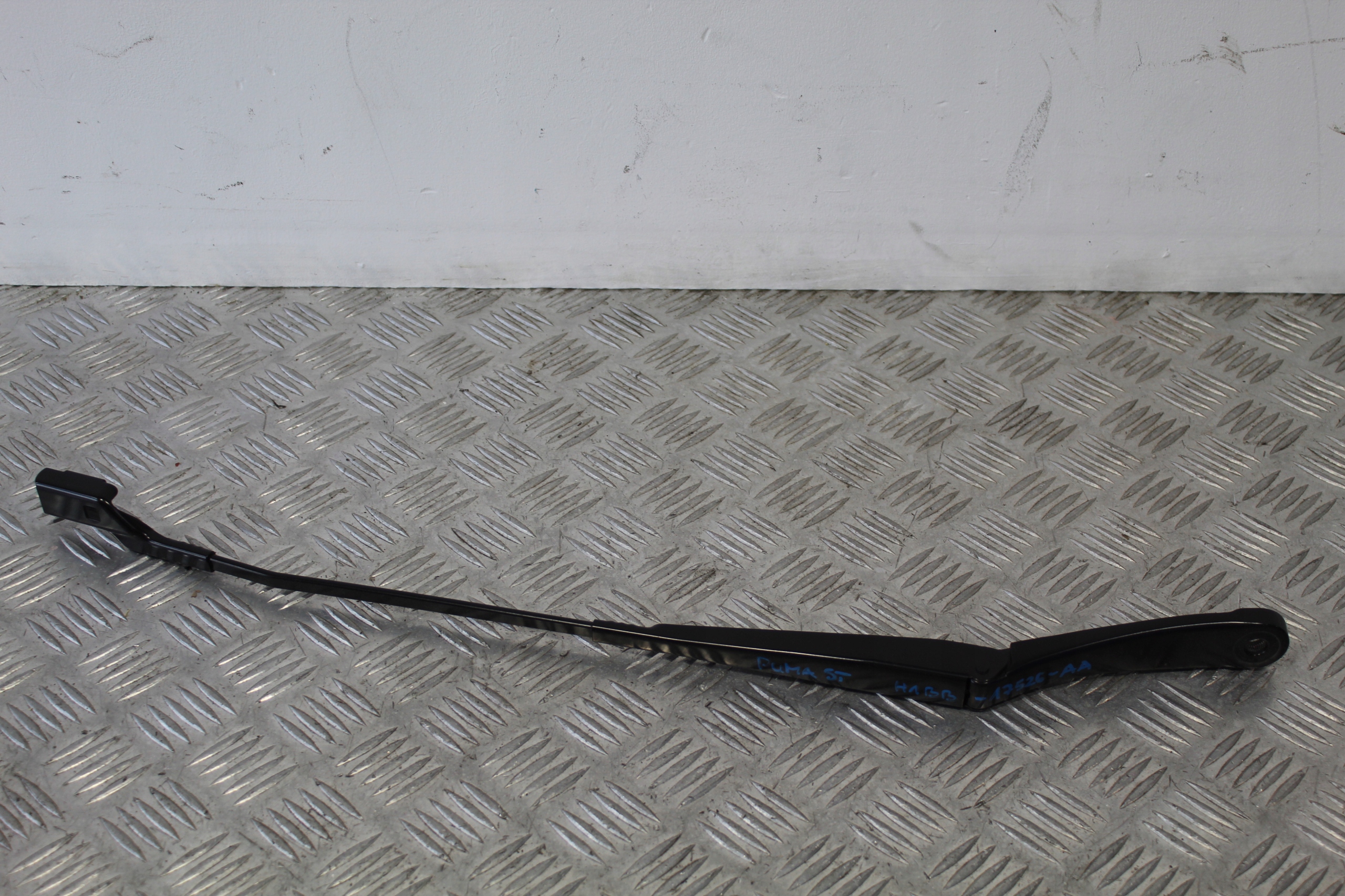 wiper arm left FORD PUMA II MK2