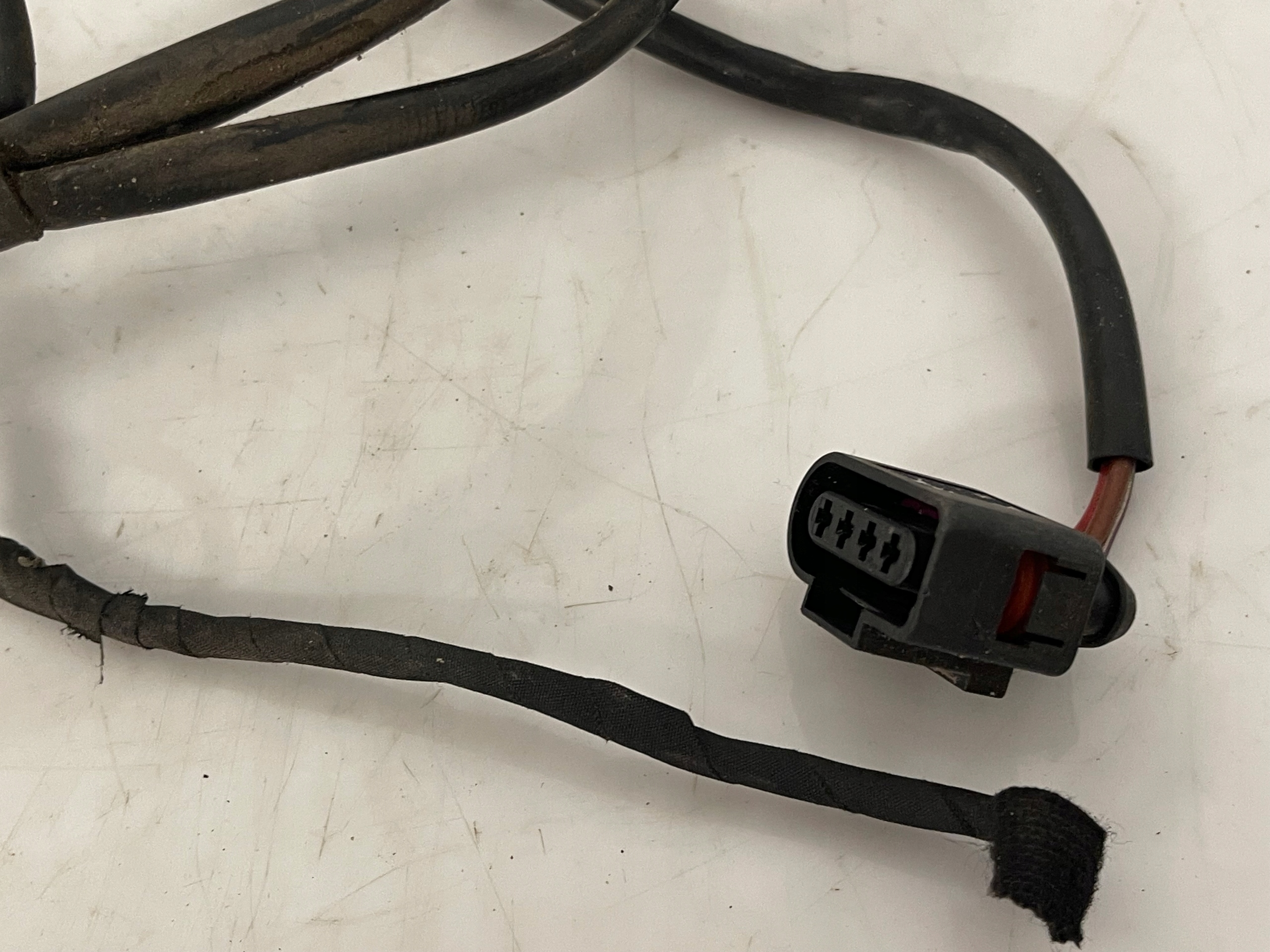 Câblage Sous vitre AUDI A6 C6 4F1971271AE EUROPA