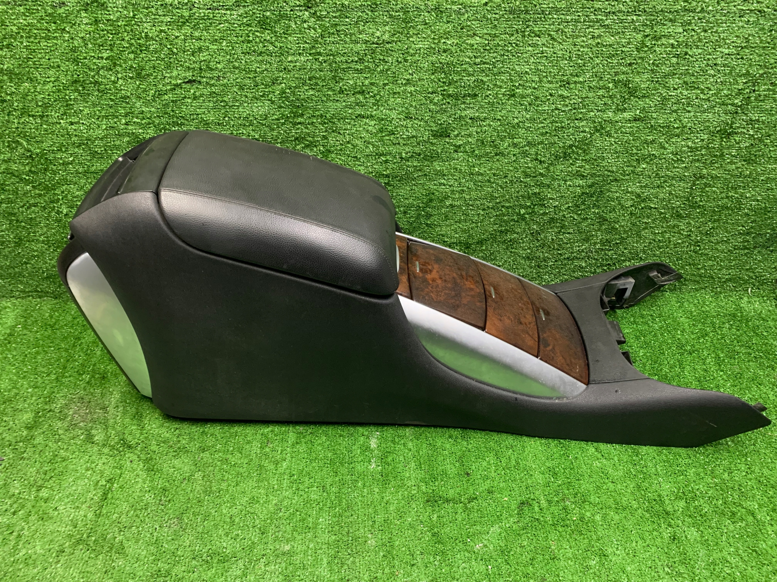 Mercedes w251 armrest tunel passenger compartment central r-klasa