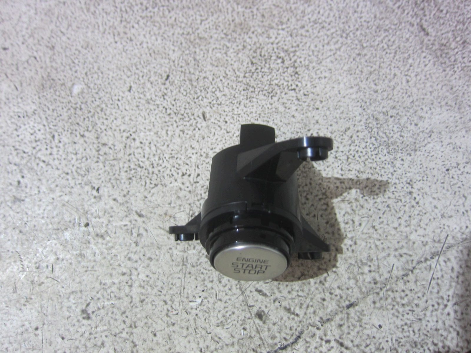 KIA SORENTO IV MQ4 button ZAPLONU START STOP 93500-P2000 2023R