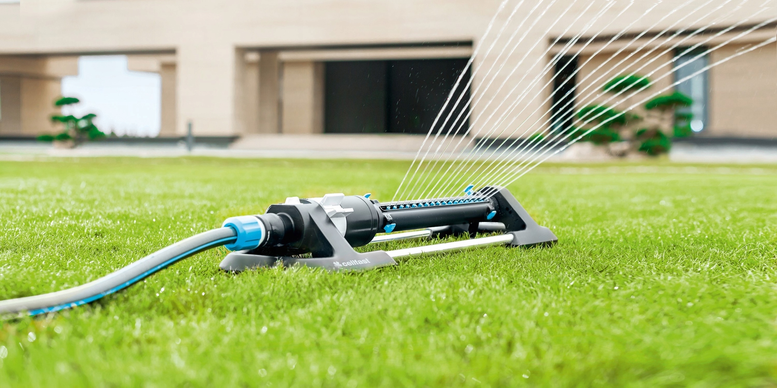 CELLFAST FOCUS ZRASZACZ WAHADŁOWY OGRODOWY REGULOWANY OSCYLACYJNY DO 340 m2 Kod producenta 53-450