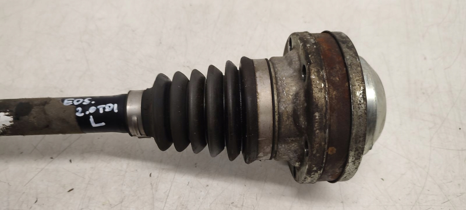 Polos bal krotka VW EOS 2,0 TDI