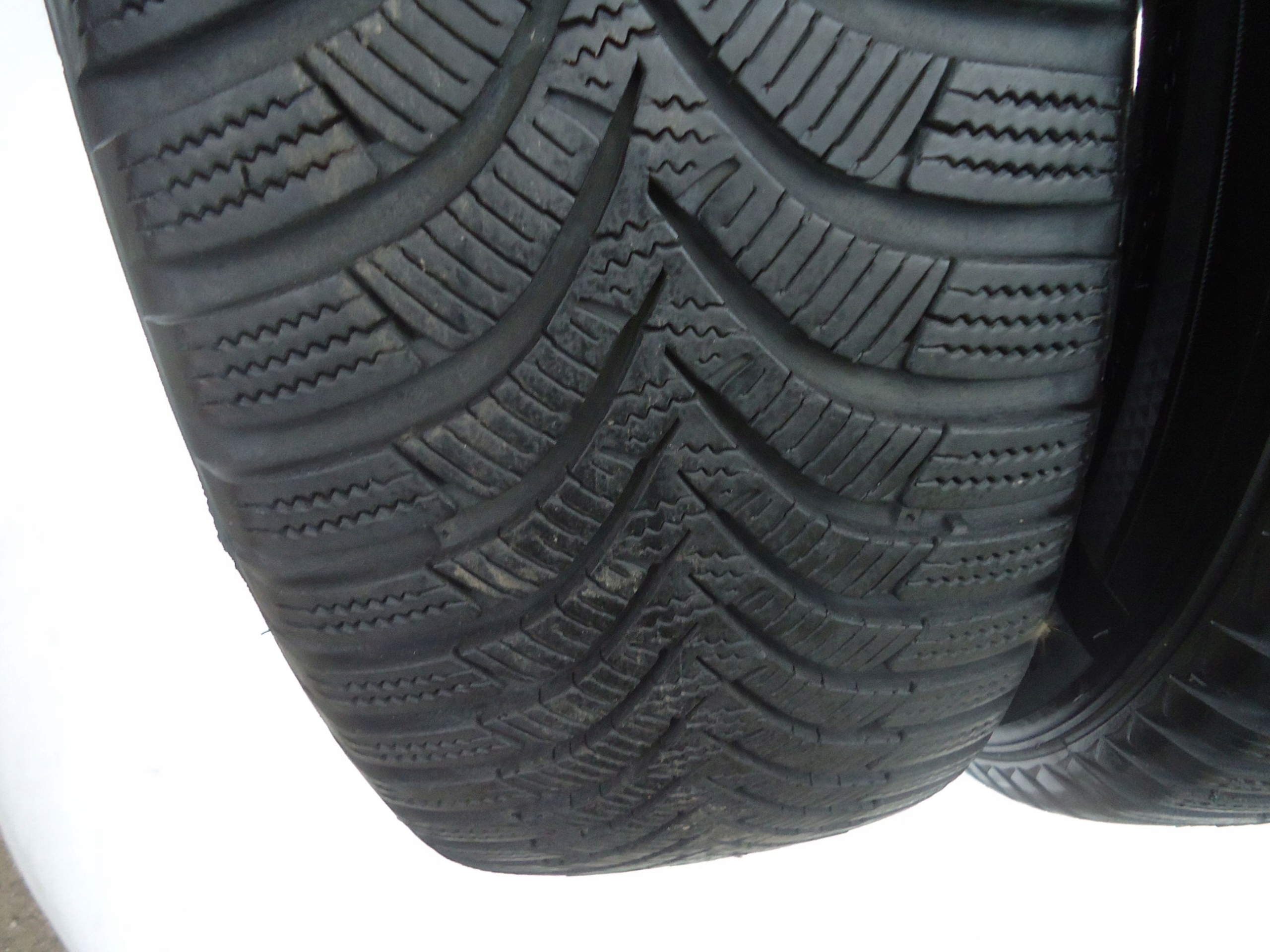 OPEL MERIVA CORSA FELGA OPONA 205/55 R16 HANKOOK Wykończenie BL - czarne