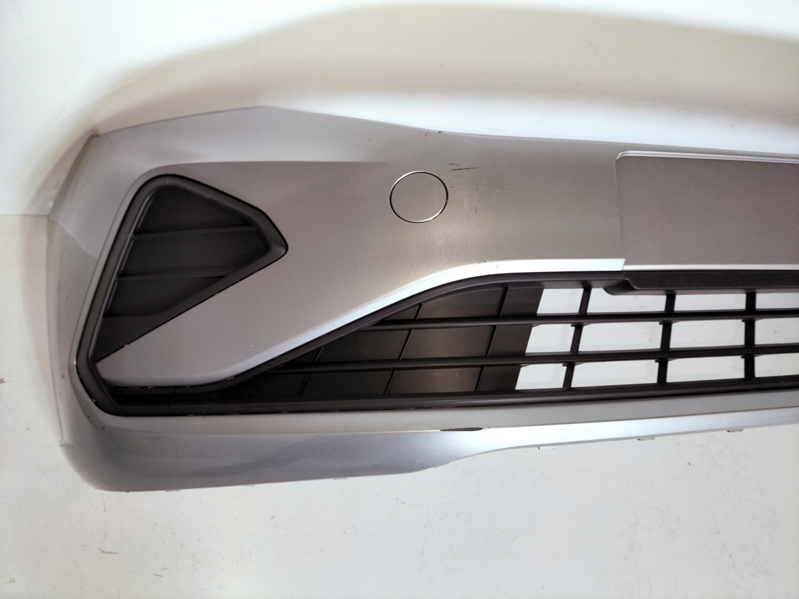 FRONTSTOSSSTANGE VORNE VW POLO VI LIFT 20- SEDAN