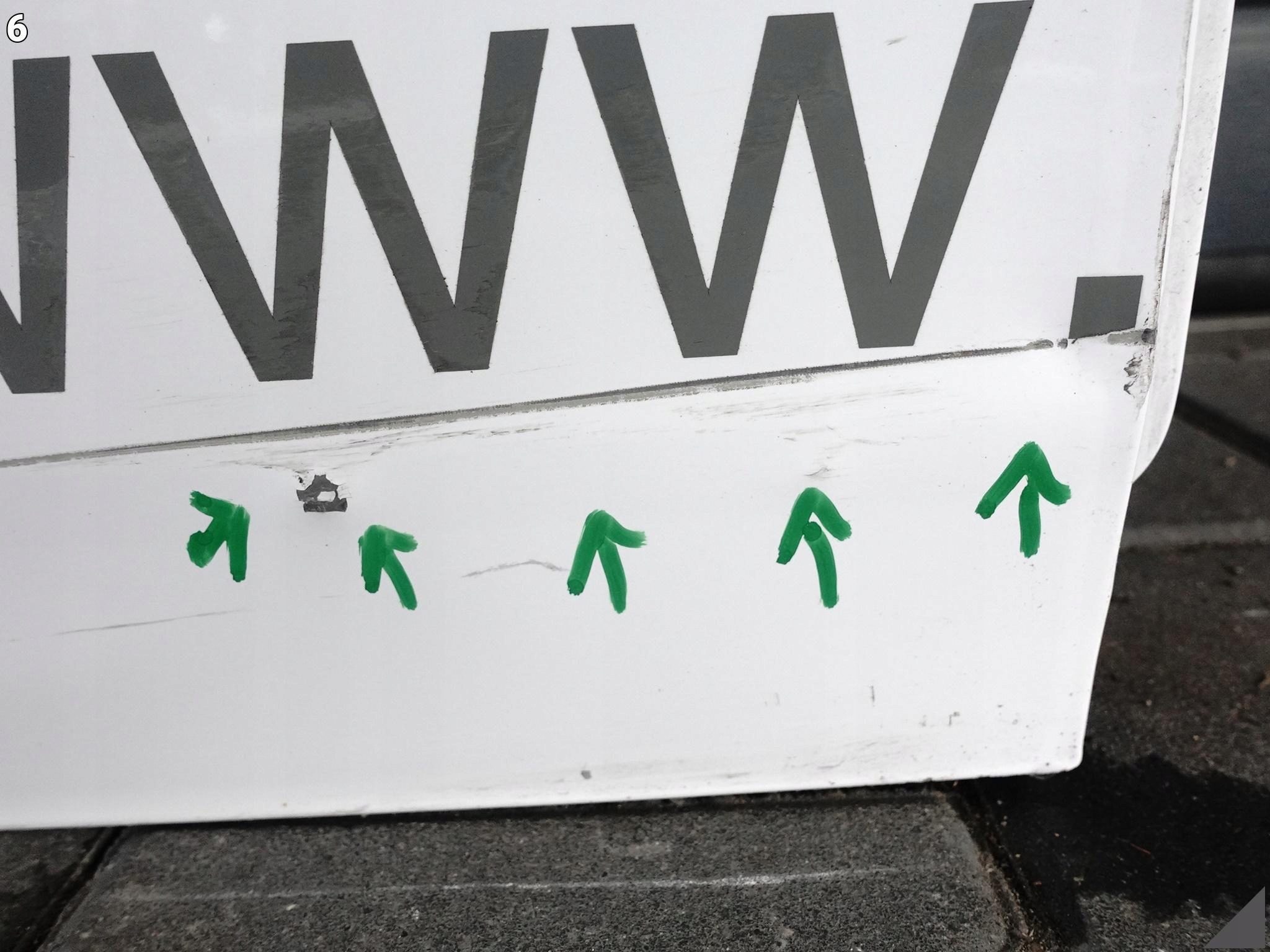FORD TRANSIT COURIER and 14-23 door sliding side right + moulding