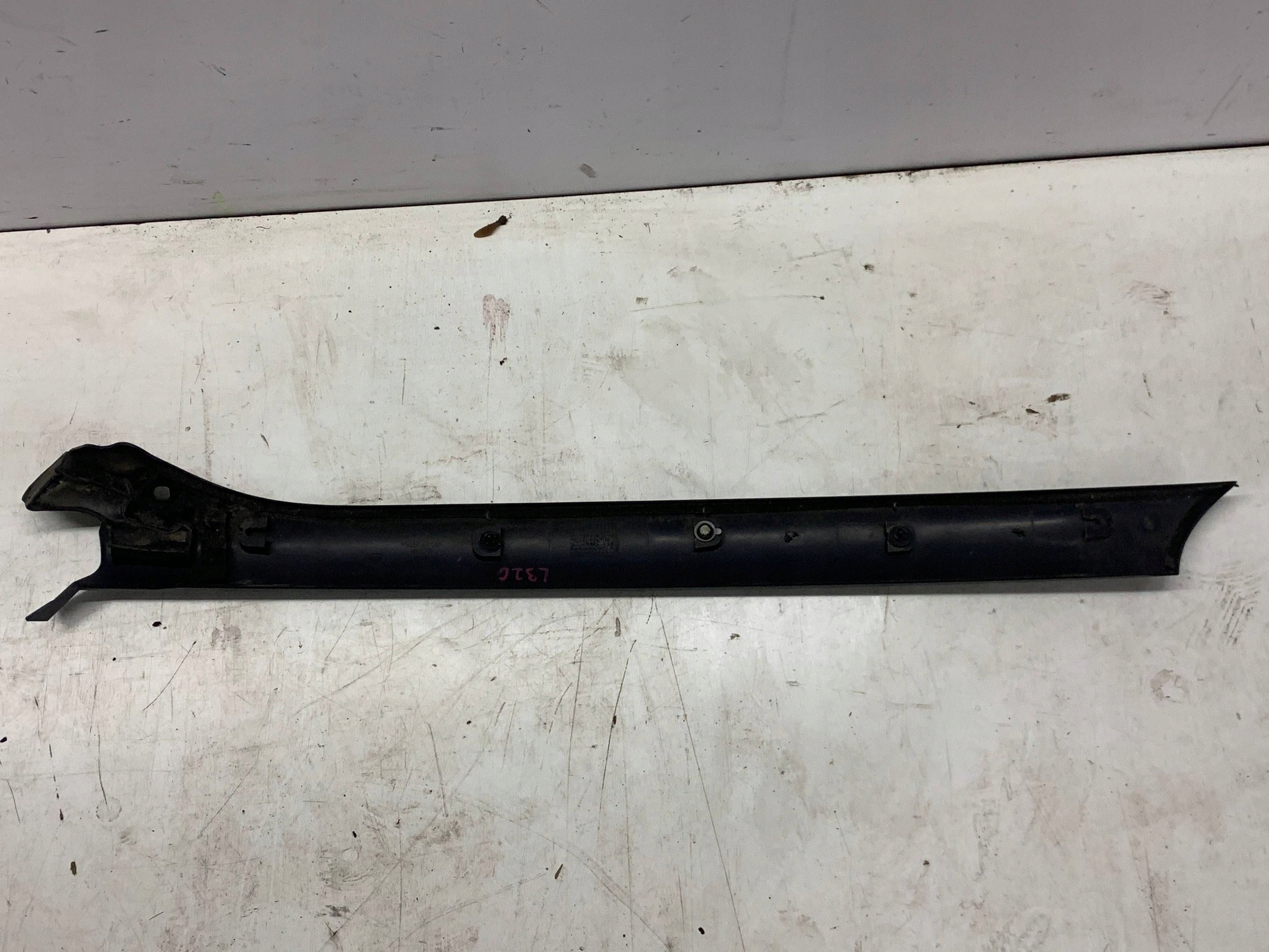 moulding windows CZOLOWEJ left DCB000315 RANGE ROVER SPORT L320 (2005-2013)