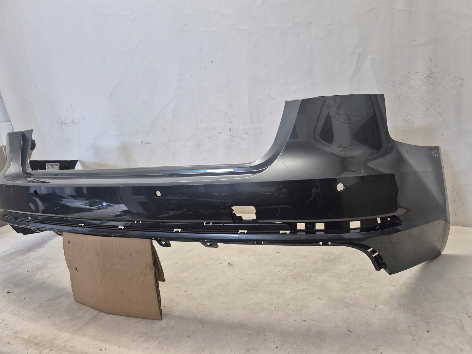 AUDI A4 B9 8W KOMBI S-LINE 15-19 bumper rear part rear 4XPDC