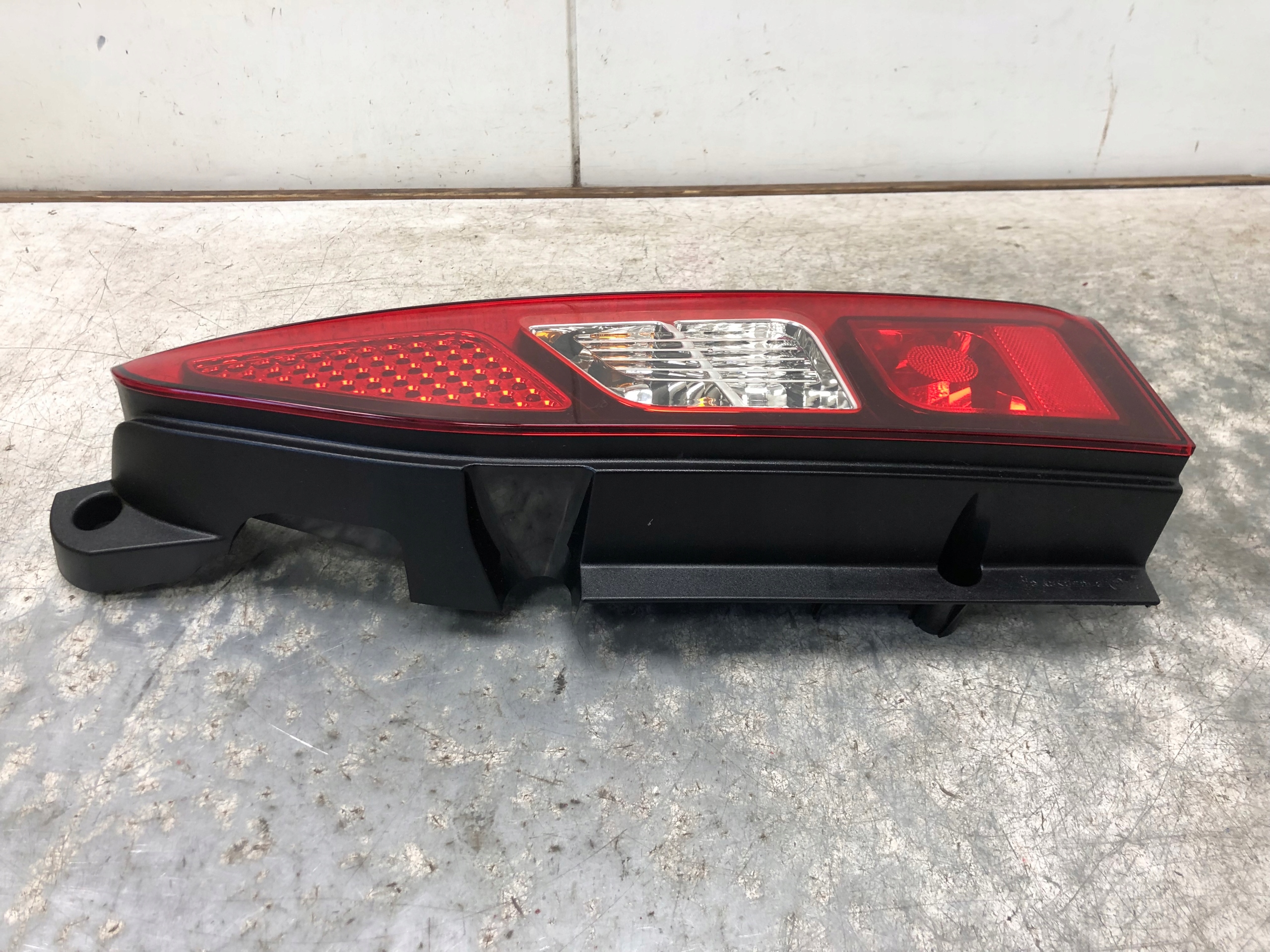 light right rear part CITROEN BERLINGO II LIFT 0283632172