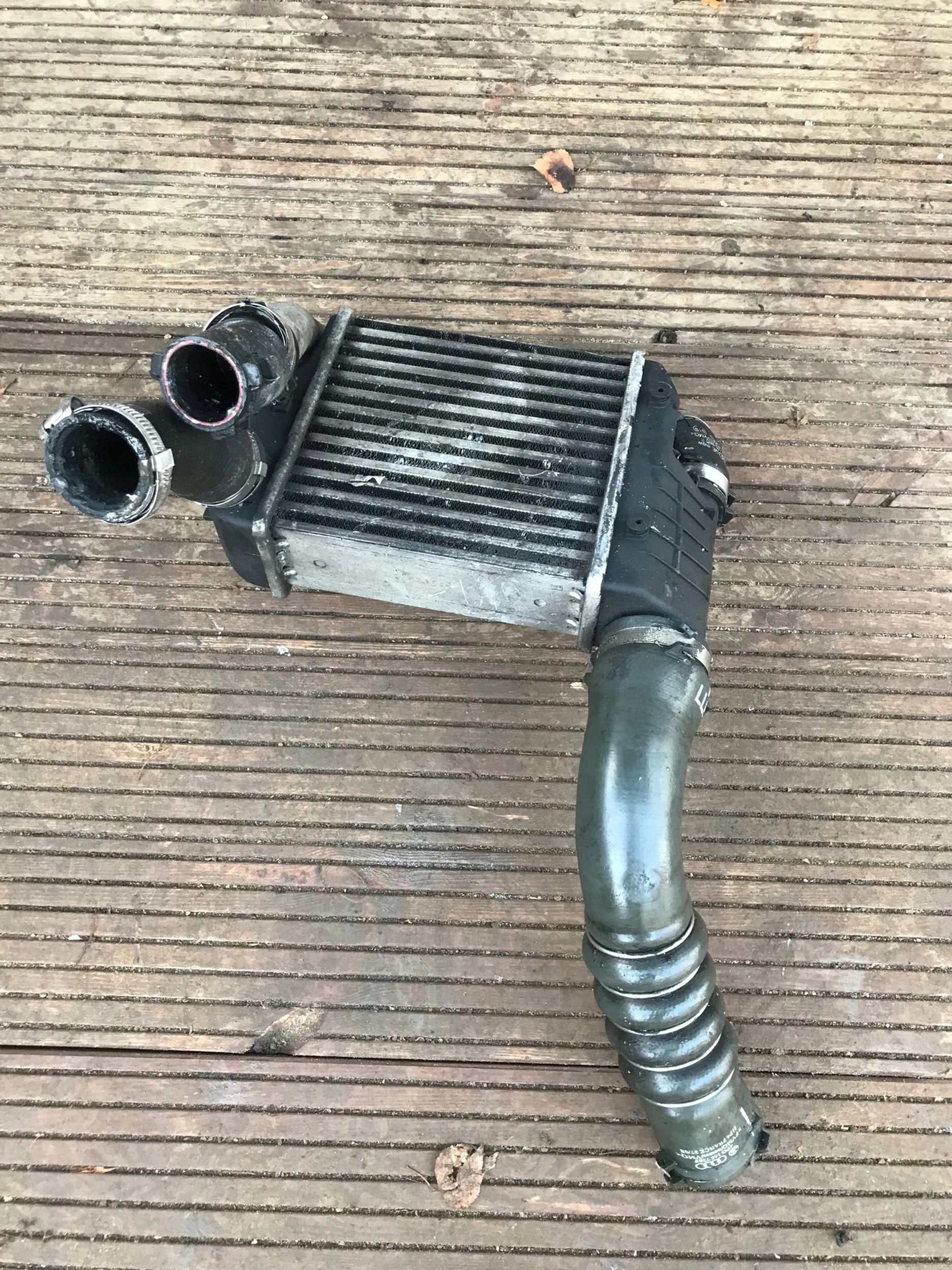 intercooler chladič vzduchový AUDI A6 C6