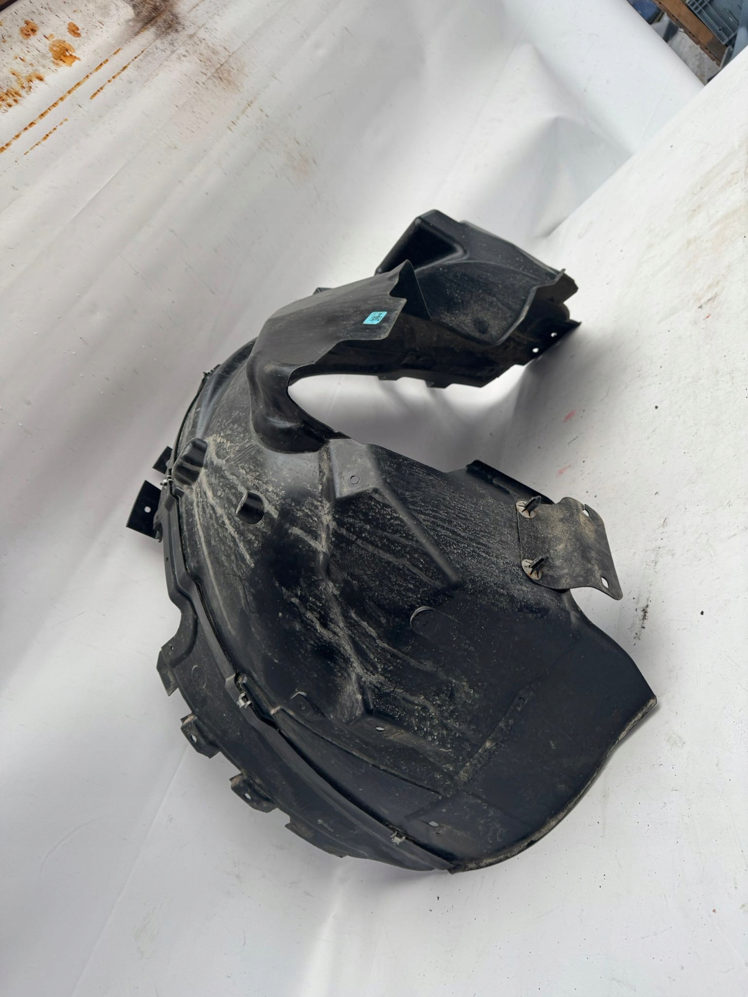 FORD RANGER VI MK4 mudguard right front front P1WB-16A562-A