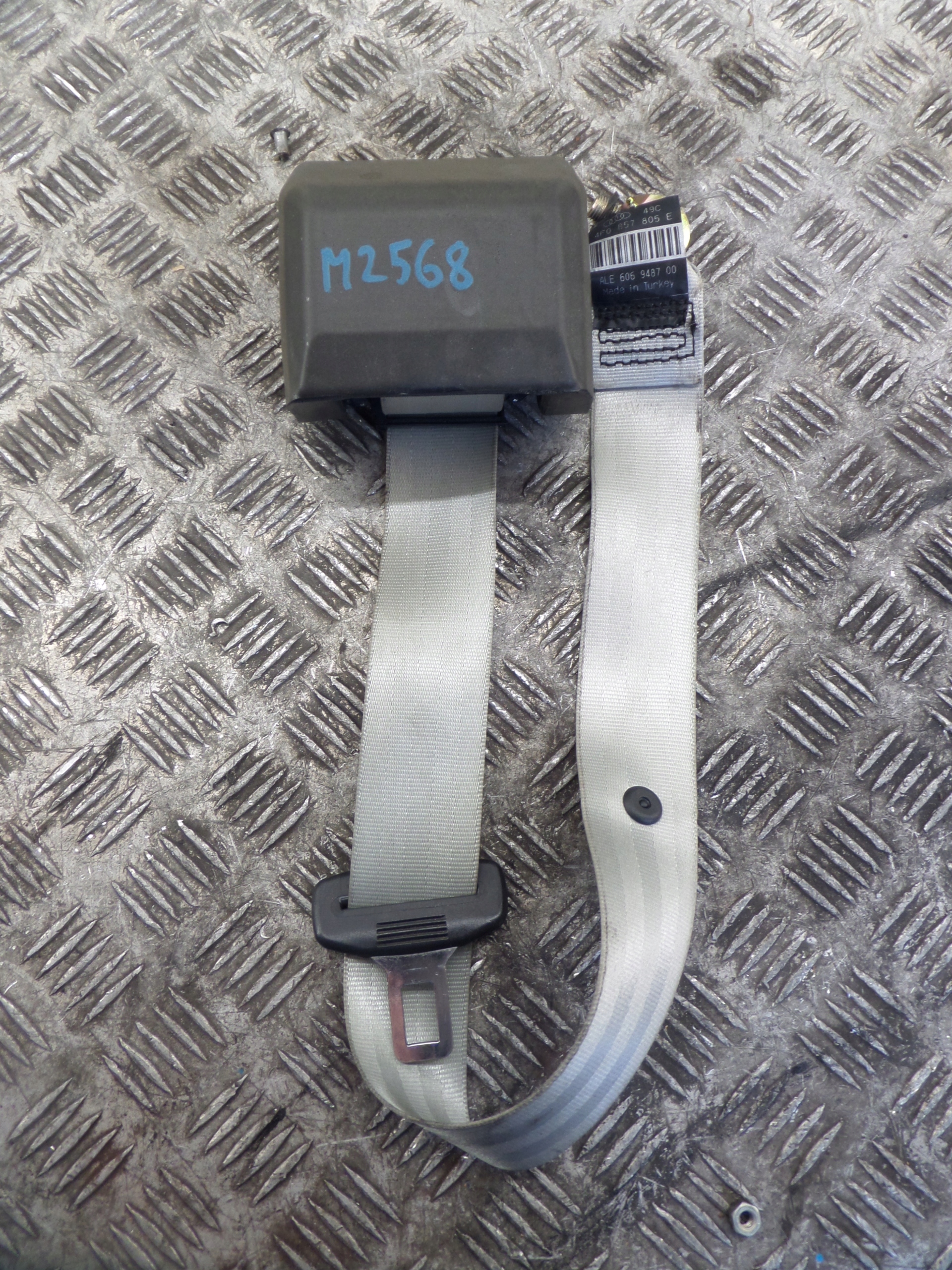 Gurten Sicherheits heck AUDI A6 C6 4F0857805E