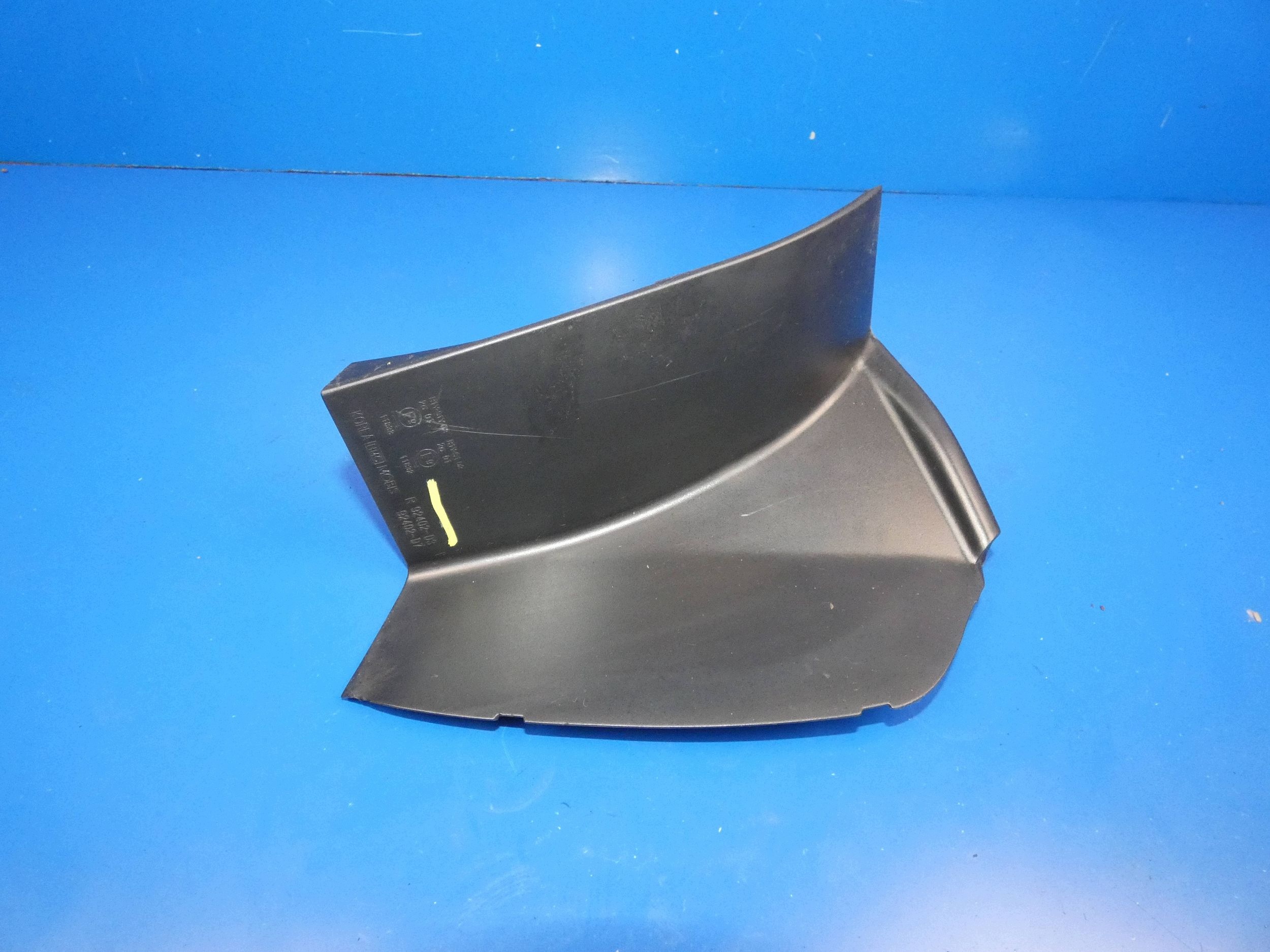 HYUNDAI TUCSON III moulding cover lights right rear part boot