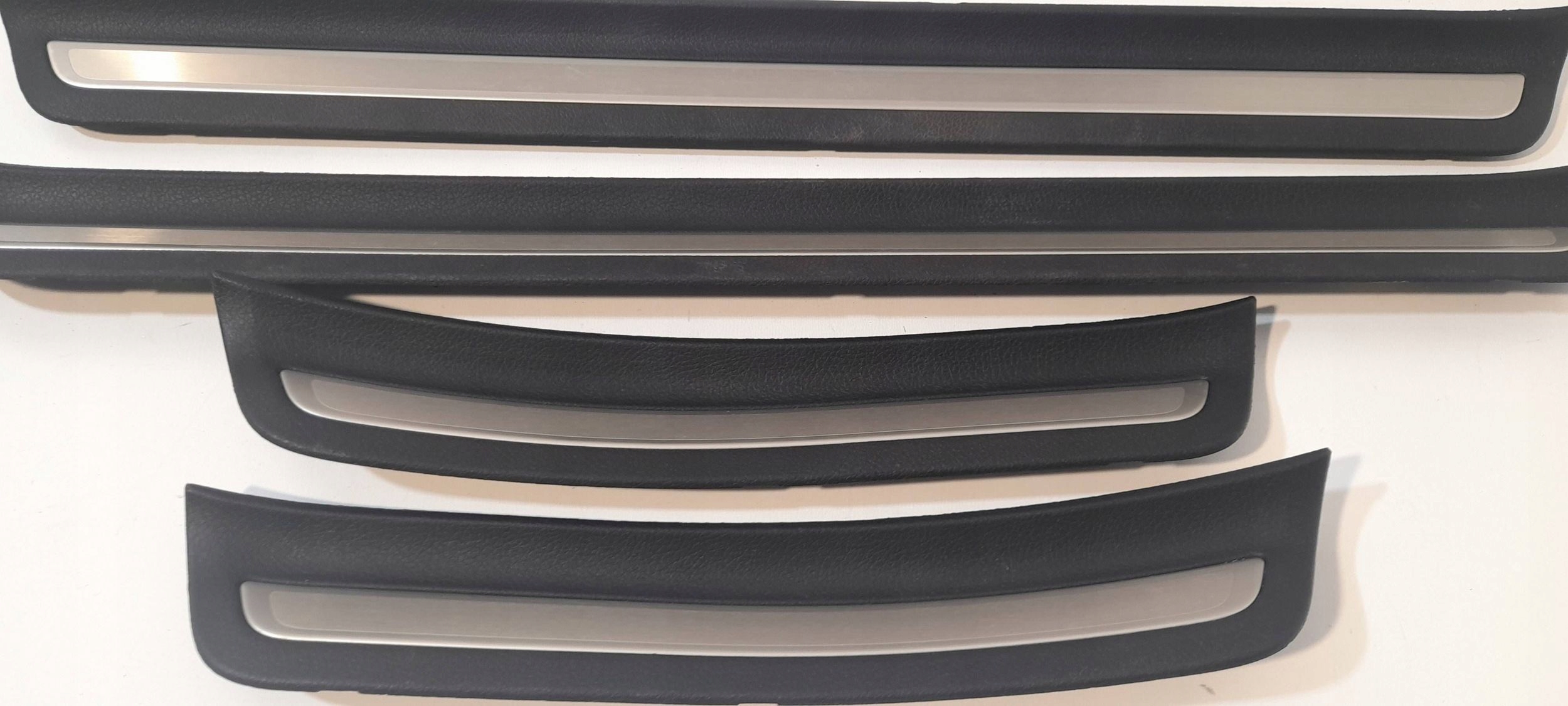 Kia Stinger mouldings threshold komplet 85873J5100 (8S)