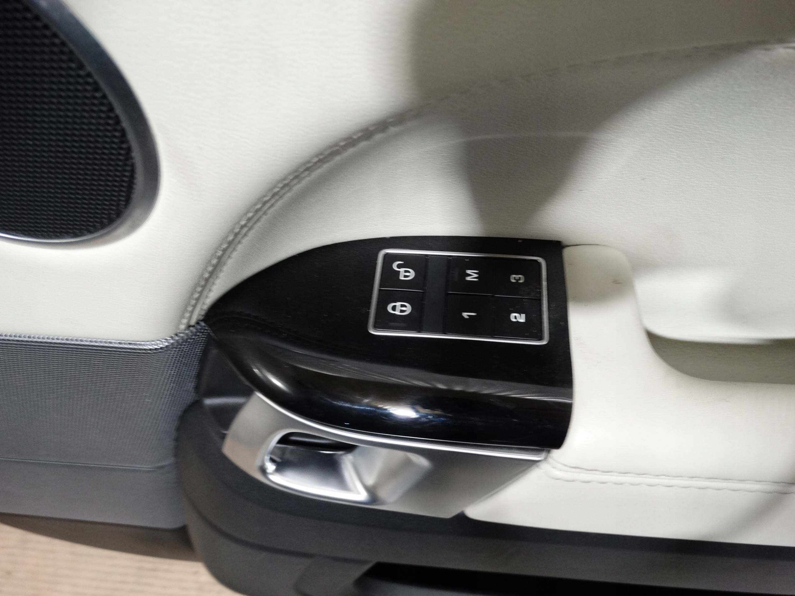 комплект. кресла кожа RANGE ROVER L494 1