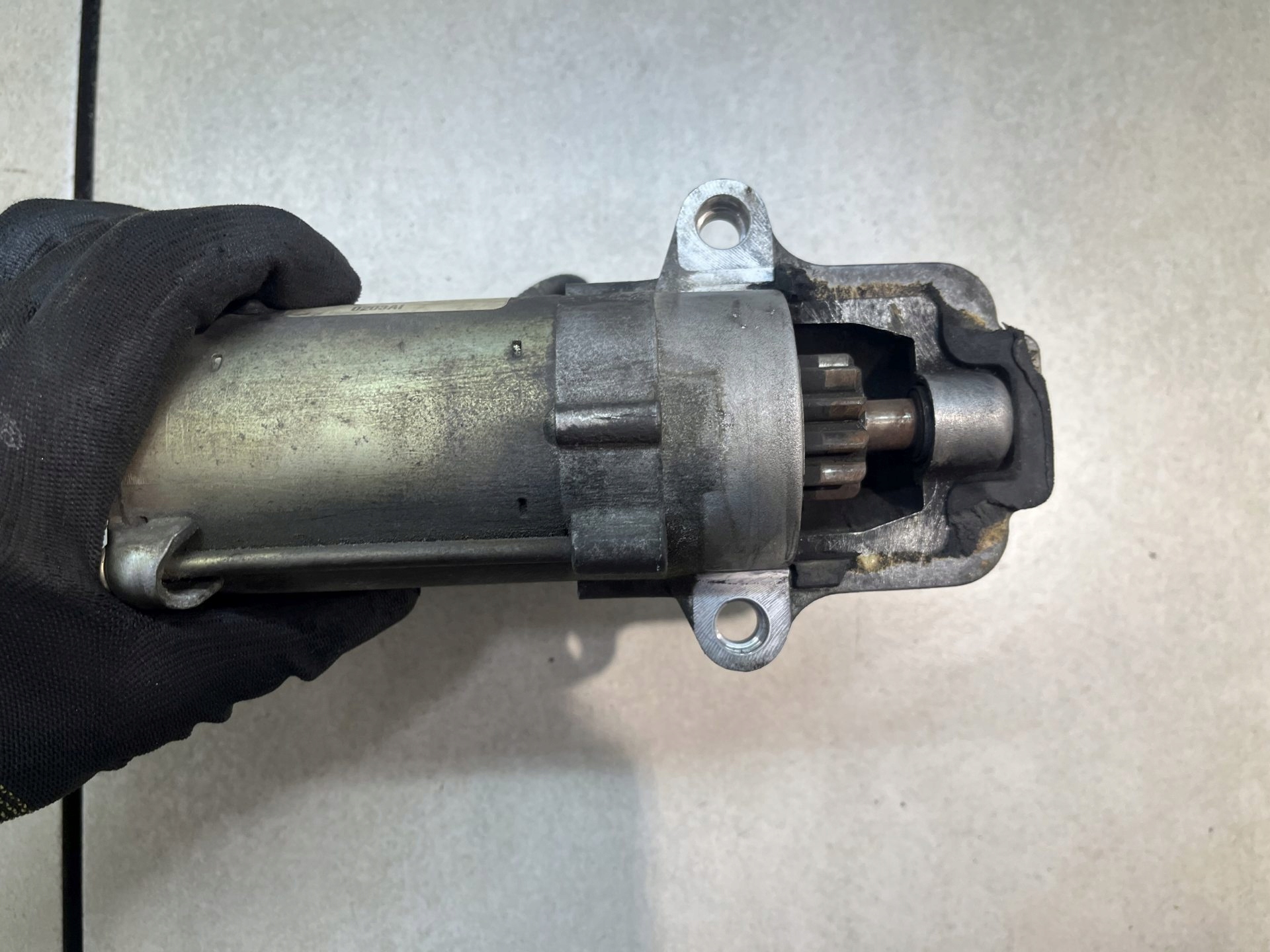starter MONDEO III 2.0 16V 1S7U11000AB