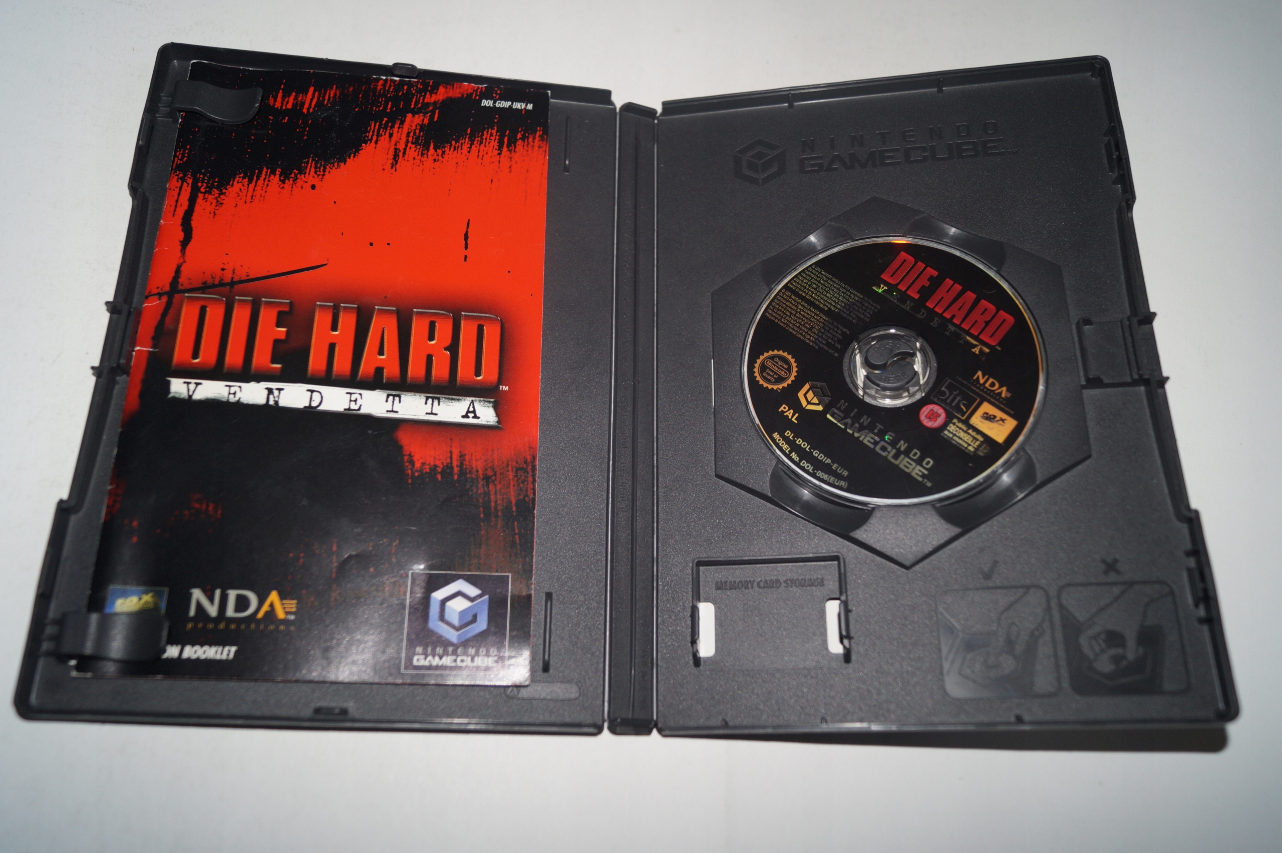 Gra DIE HARD VENDETTA Nintendo GameCube EAN (GTIN) 0020626716239