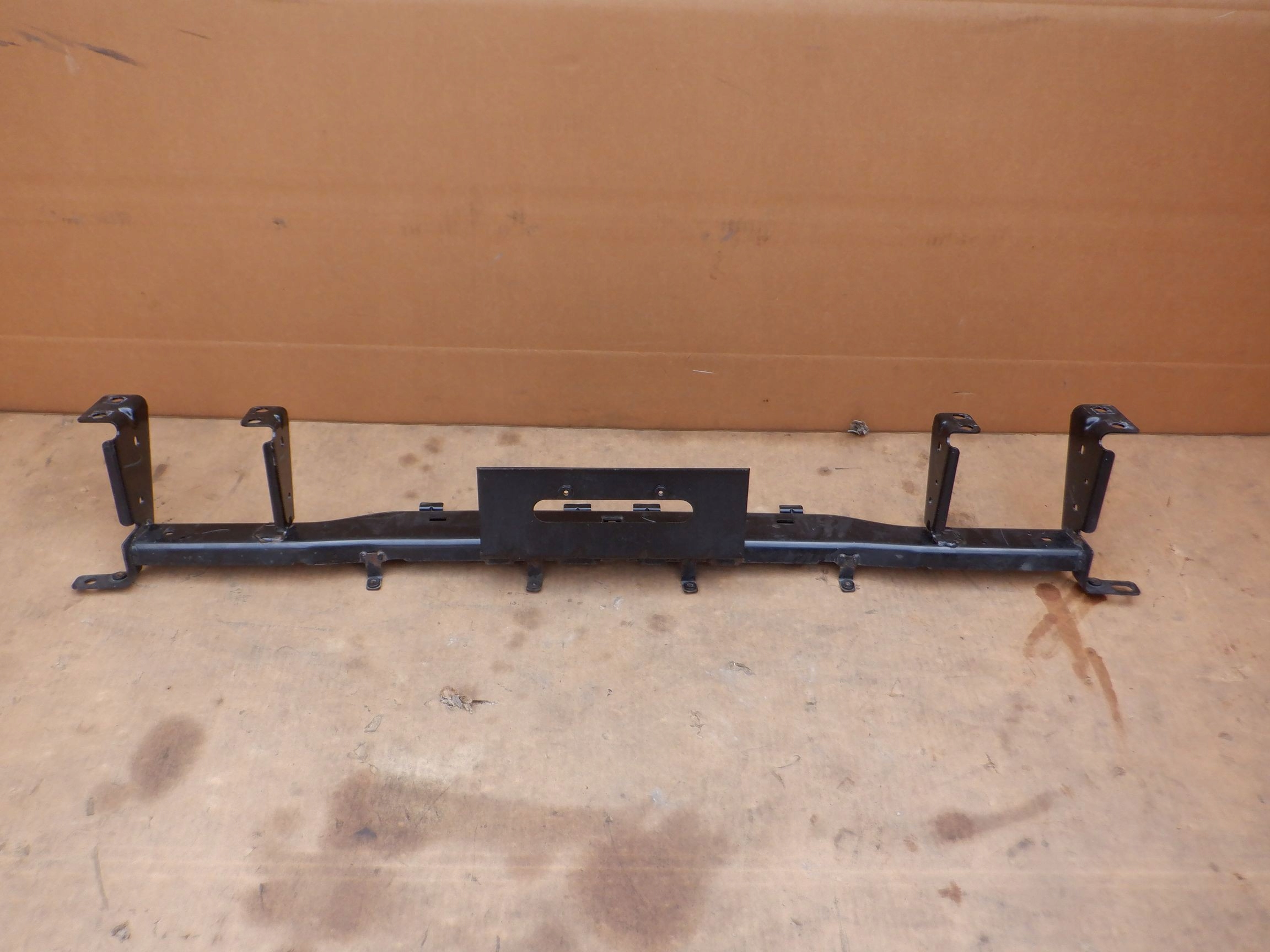 BELKA TYLNEGO ZDERZAKA FORD RANGER III Part number AB3917E850BPIA11