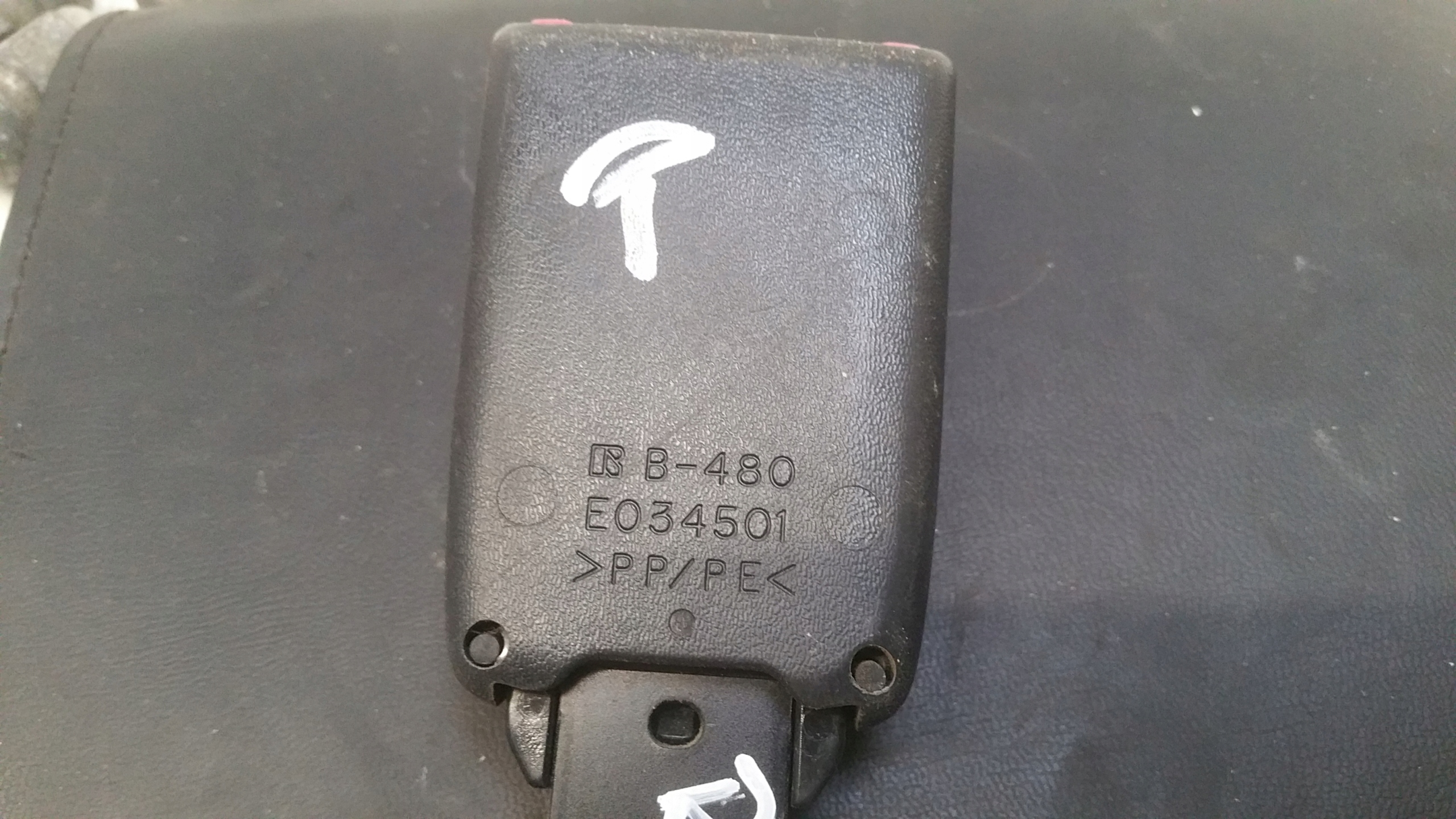 Zapinka supports right front Toyota RAV4