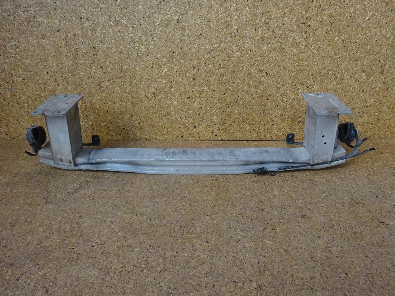 AUDI A4 B8 8K 08-11 BELKA ZDERZAKA PRZÓD PRZEDNIA KOMPLETNA 8K0807113D Numer katalogowy oryginału 8K0807113D 8K0807133C 8K0807134C 8T0951223 8T0951229C 8K0951221