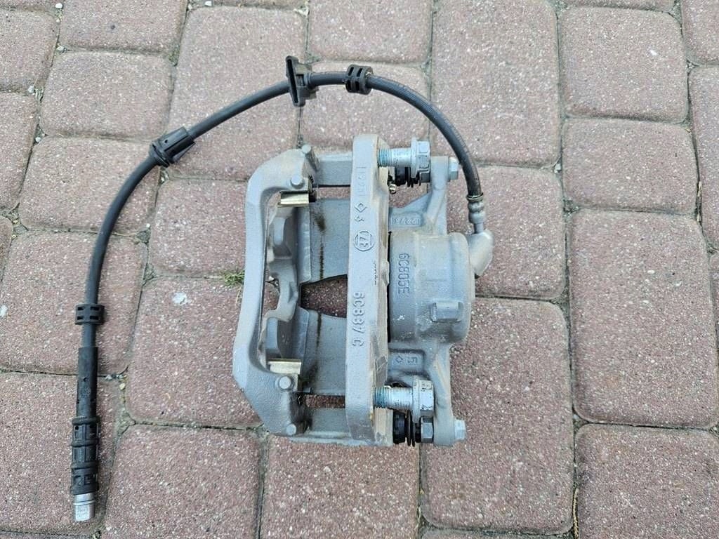 caliper front front left jarzmo new PROACE CITY Combo E Berlingo Rifter