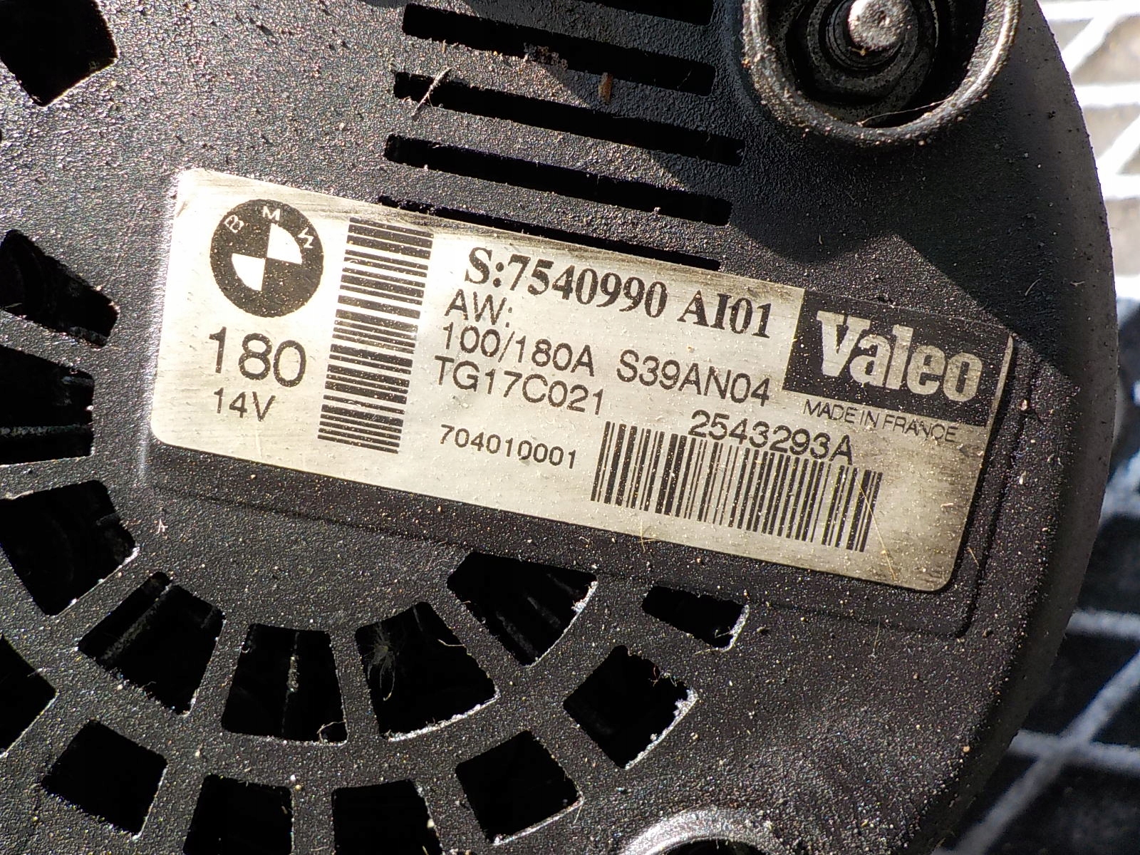 BMW 5 (E60) E63 4.4 B alternátor 7540990 2543293A