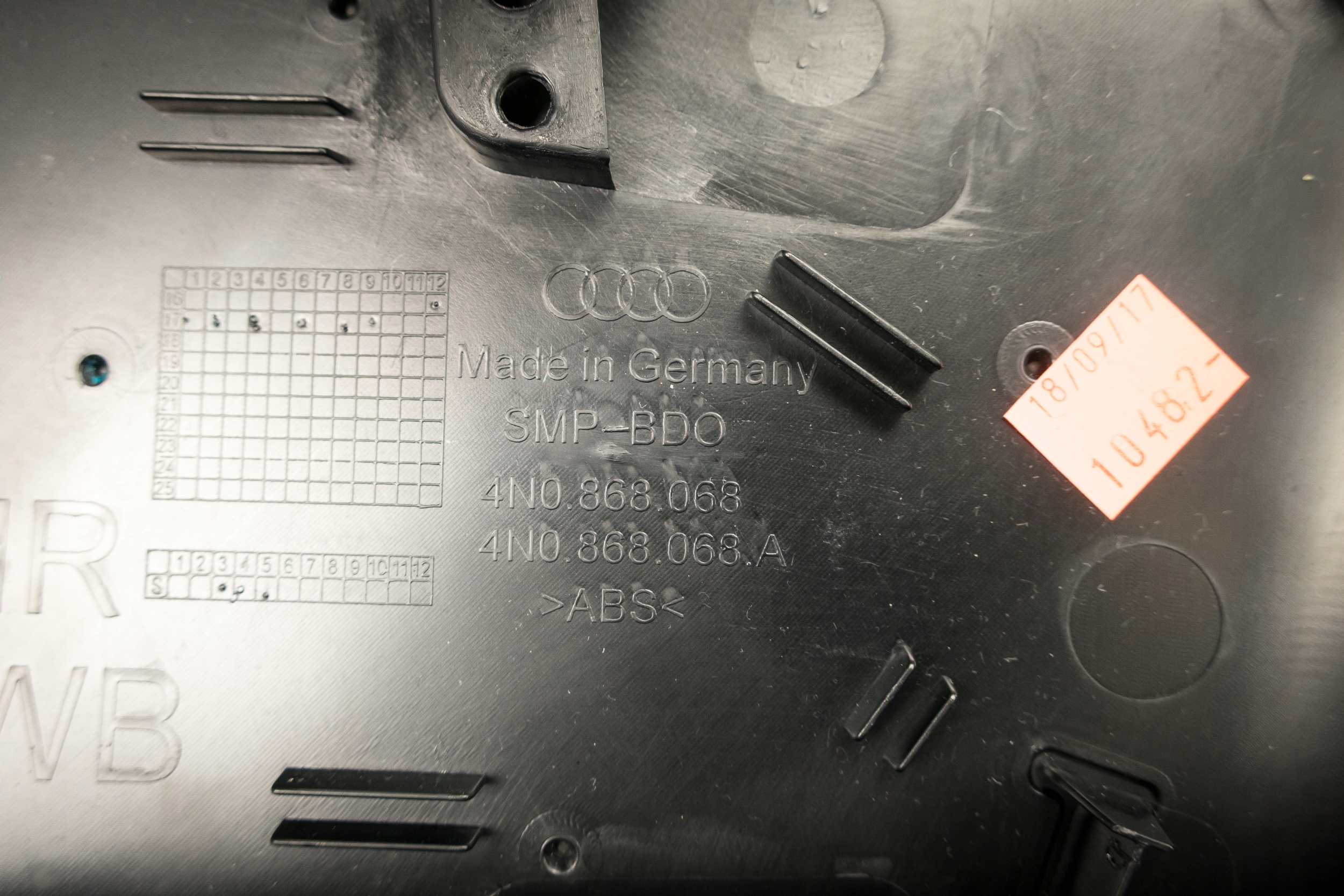 upholstery side door rear part PR Audi A8 4N 4N0868068