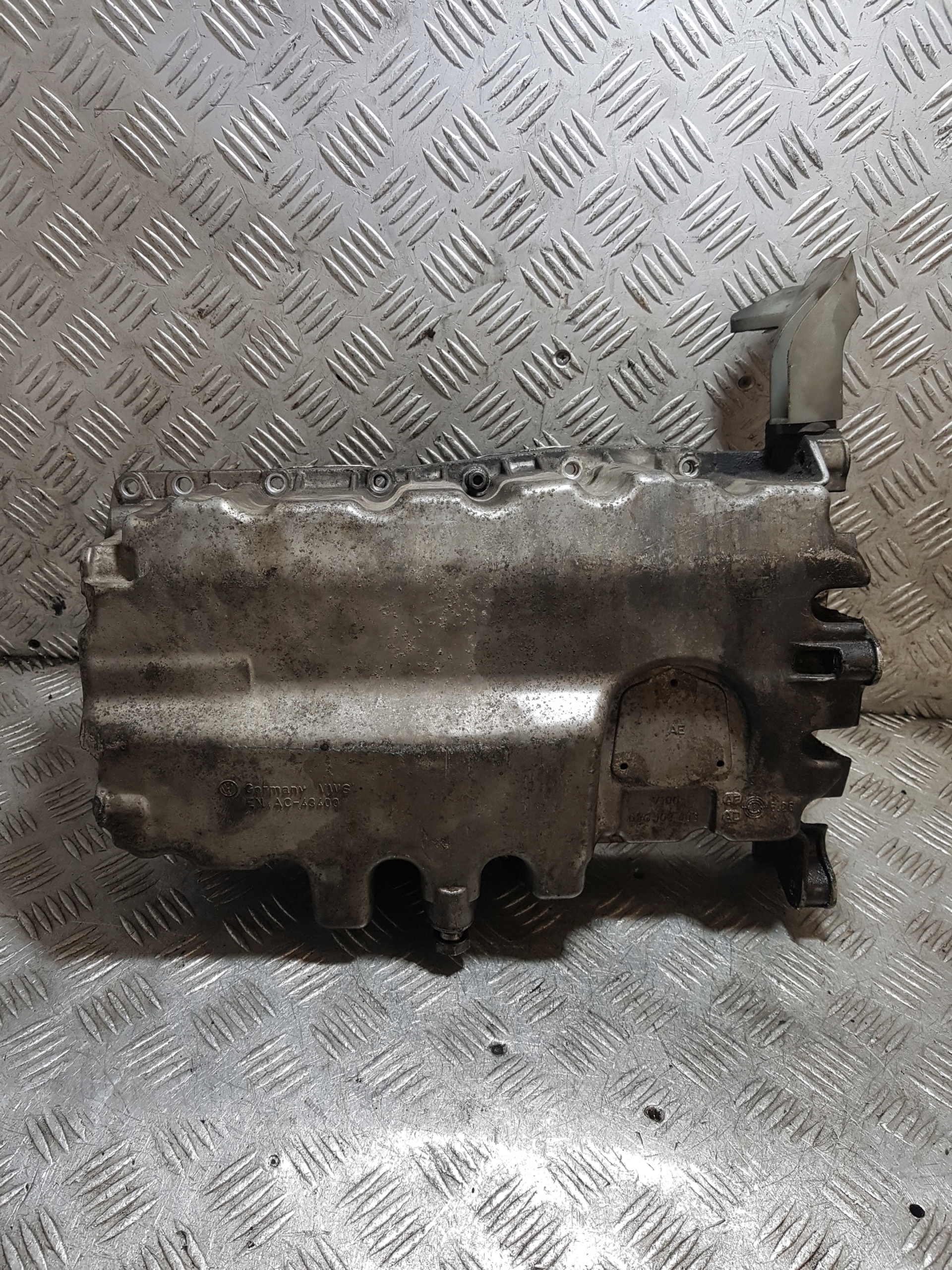 Ölwanne VOLKSWAGEN PASSAT B6 03G103603