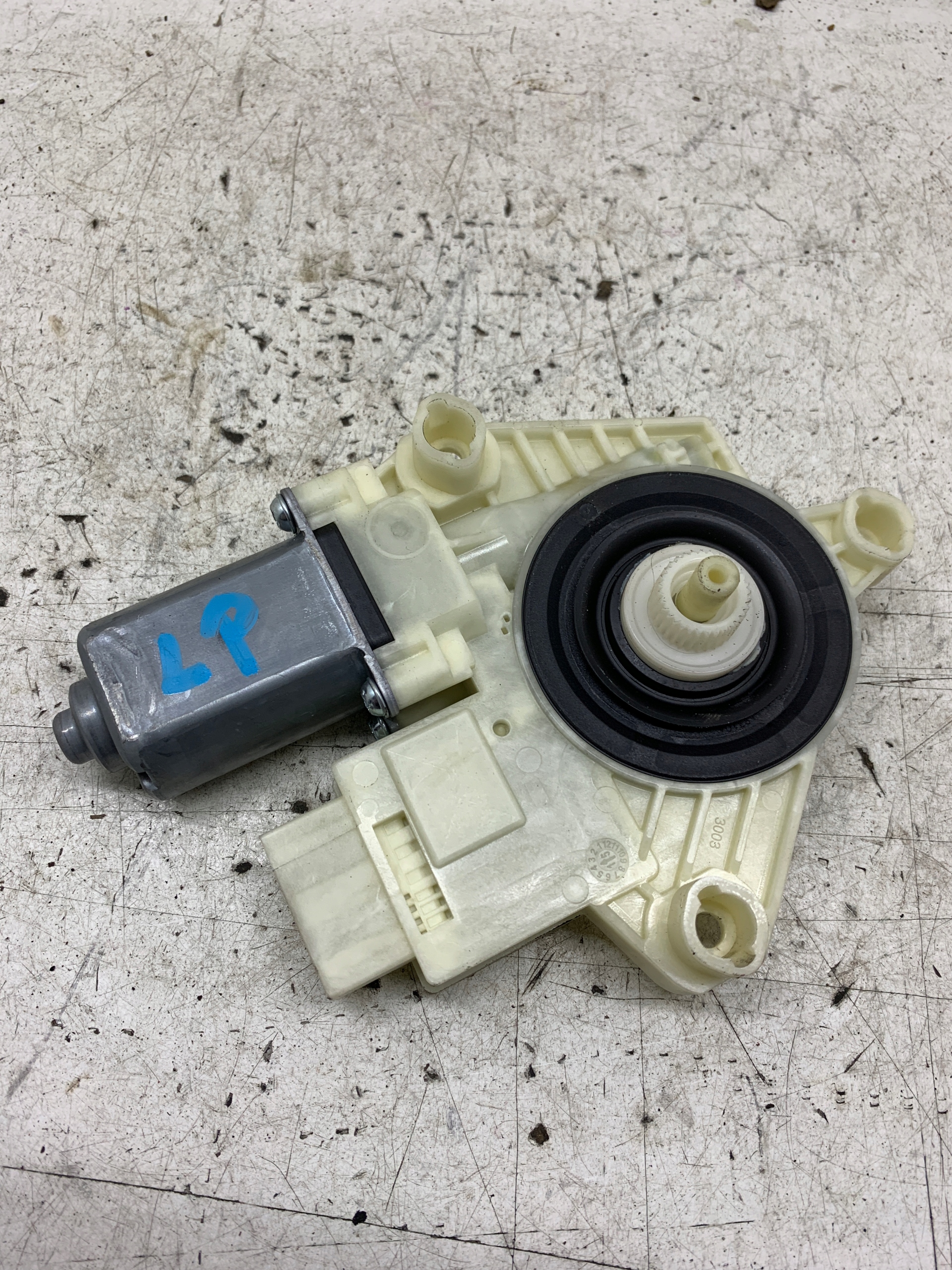 mini motor windows left front 5JA959811K SKODA FABIA III