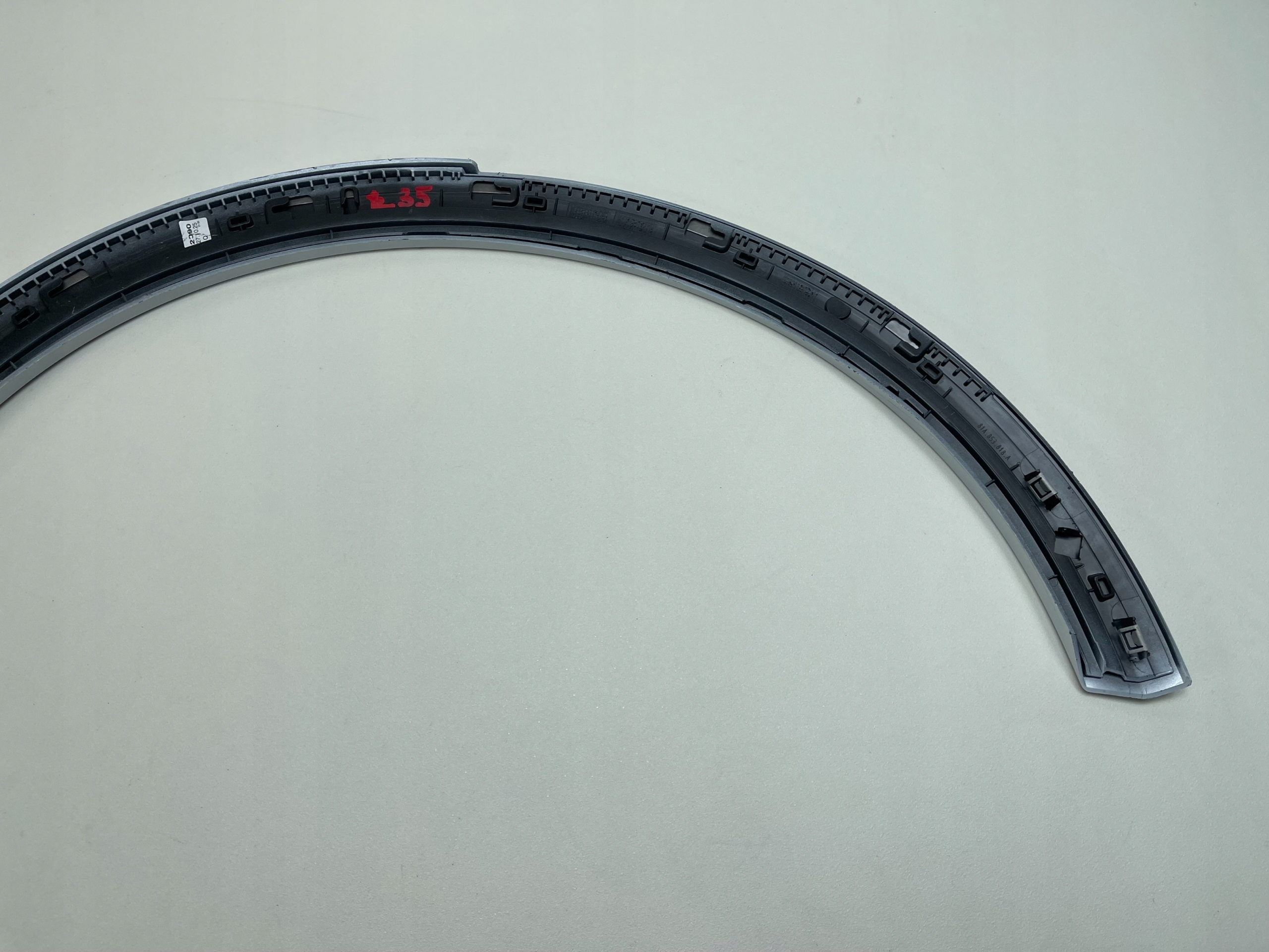 L35 AUDI Q2 81A modanatura parafango Destro posteriore 81A853818A