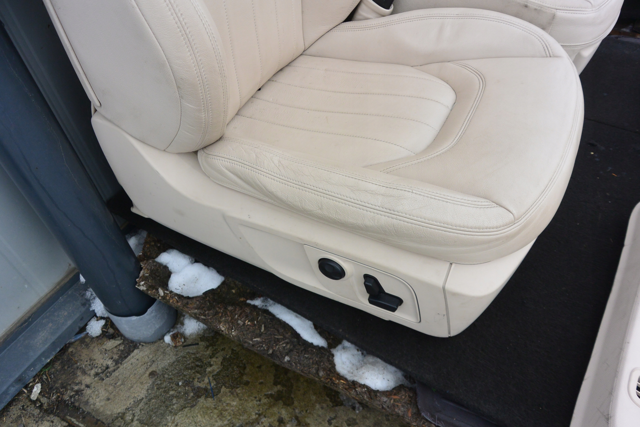 MASERATI QUATTROPORTE VI SITZE LEDERSITZ KREM
