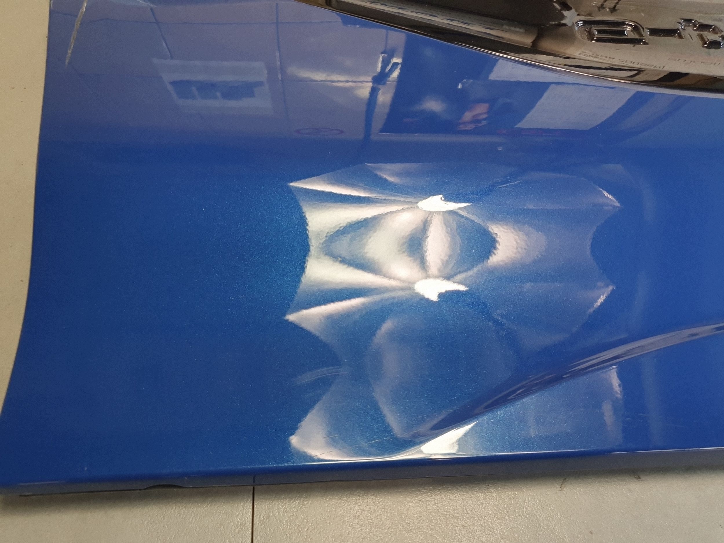 Audi SQ6 e-tron moulding door rear right rear part 85H853970A
