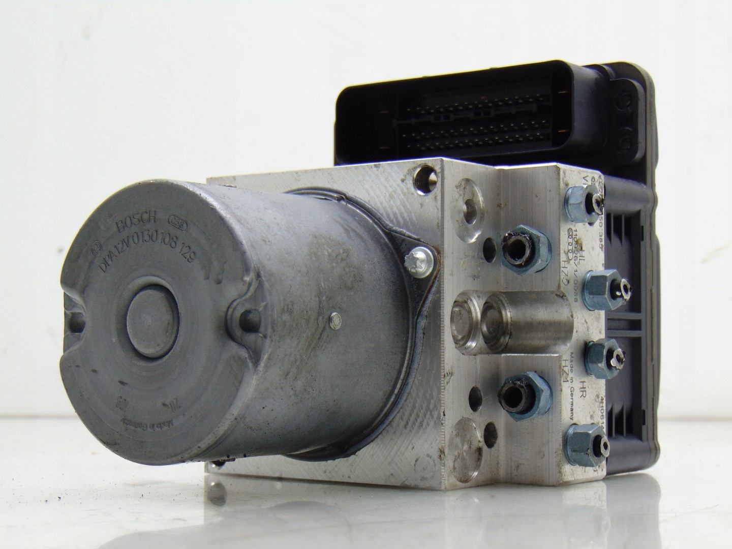 Servofreno ABS AUDI A8 D4 4.2 TDI 4H0614517B