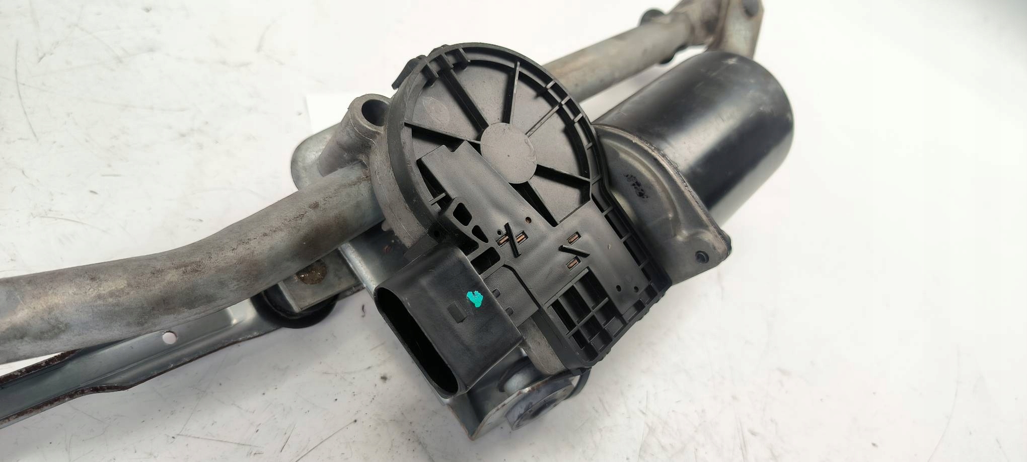 wiper mechanism front F00S2S2698 MAZDA 3