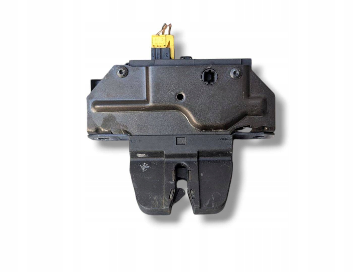 lock bonnet boot Opel Vectra C 2004 13178192