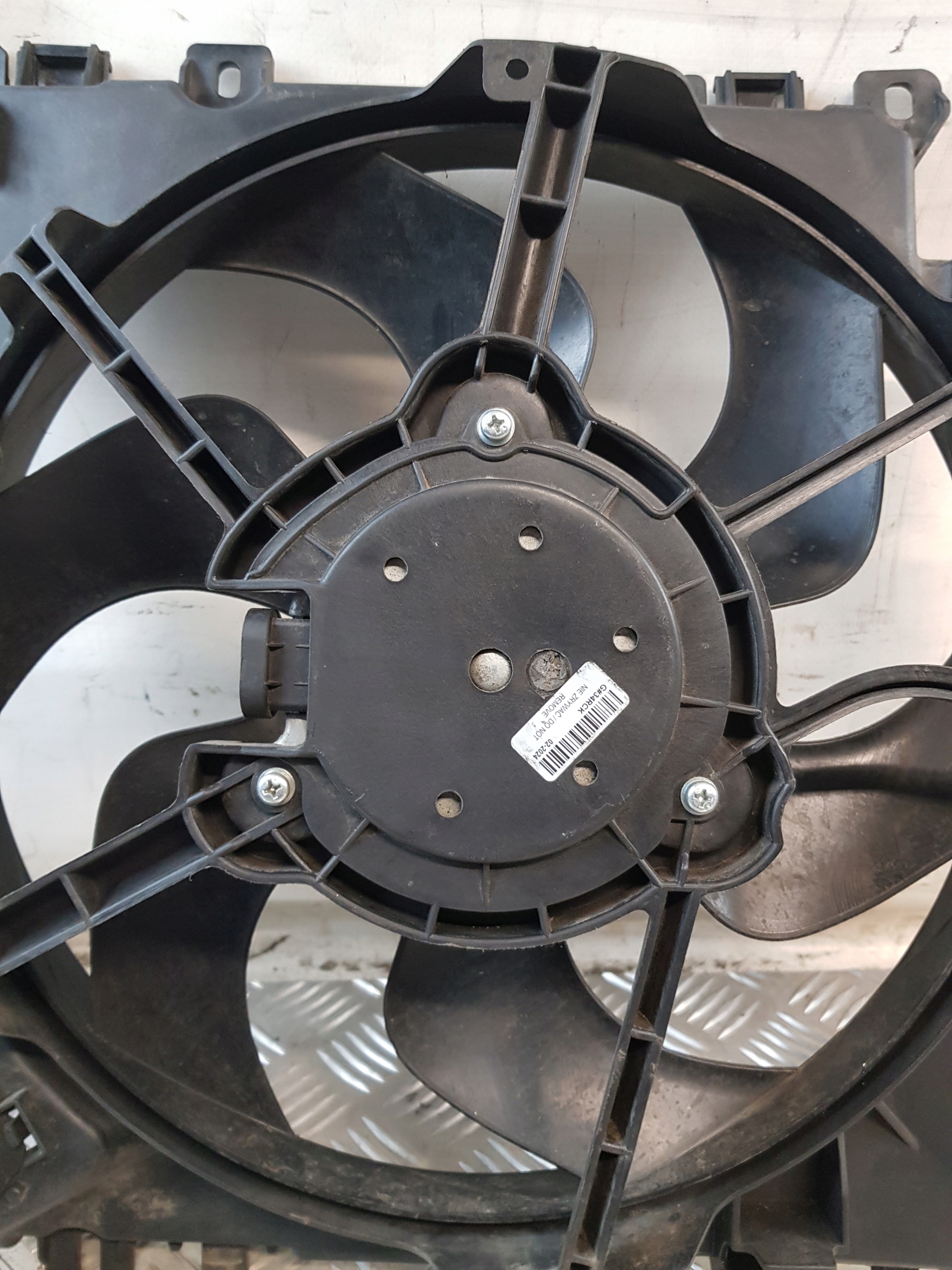 ventilátor chladiče NISSAN MICRA K12 1.2B