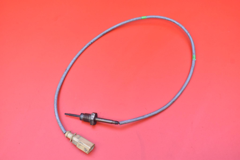 Sensor TEMPERATURY Gase 04L906088EC SKODA SUPERB 3 III 2.0 TDI 190 KM