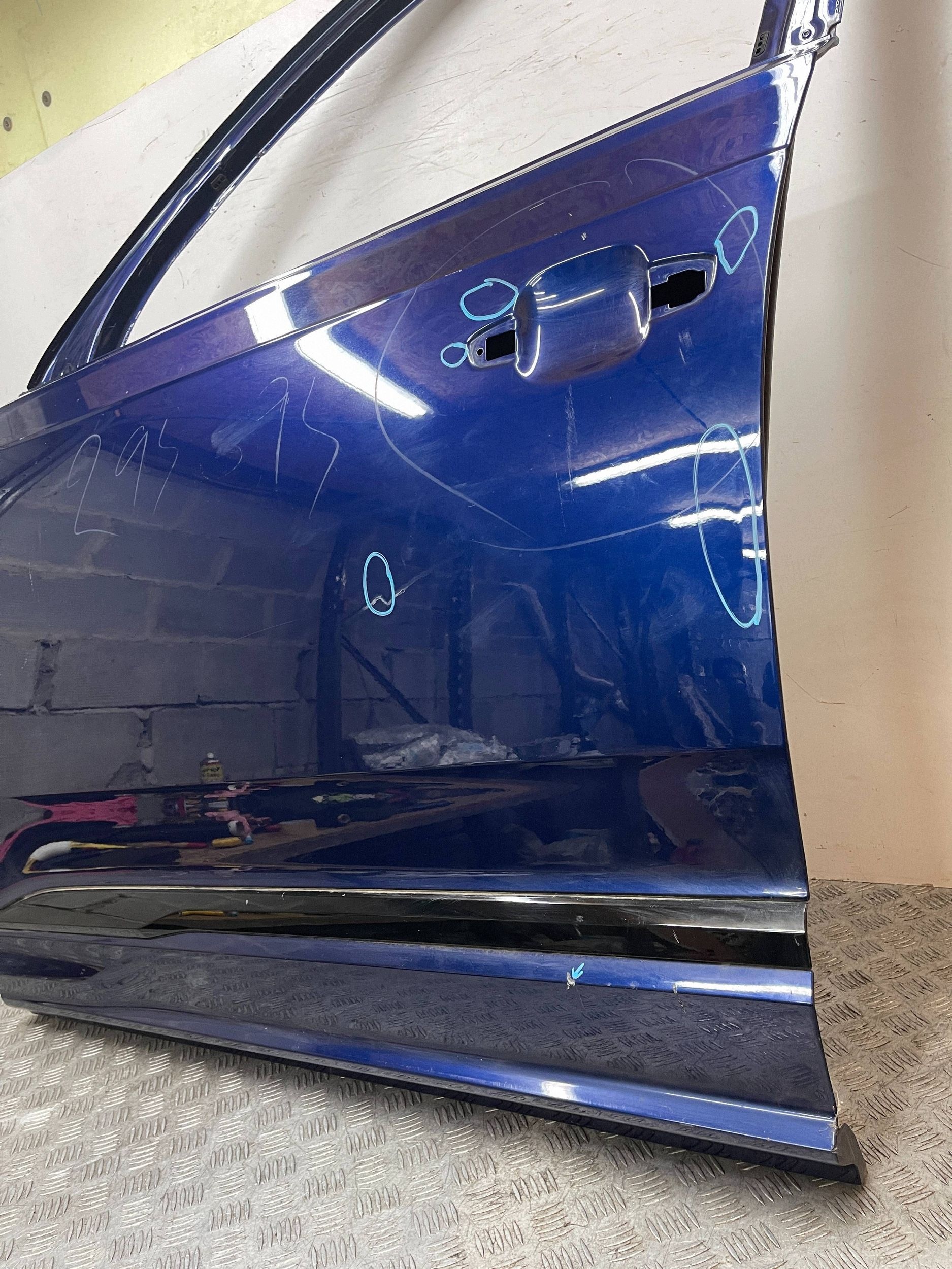 door front front left left AUDI Q7 II 2 15- 4M