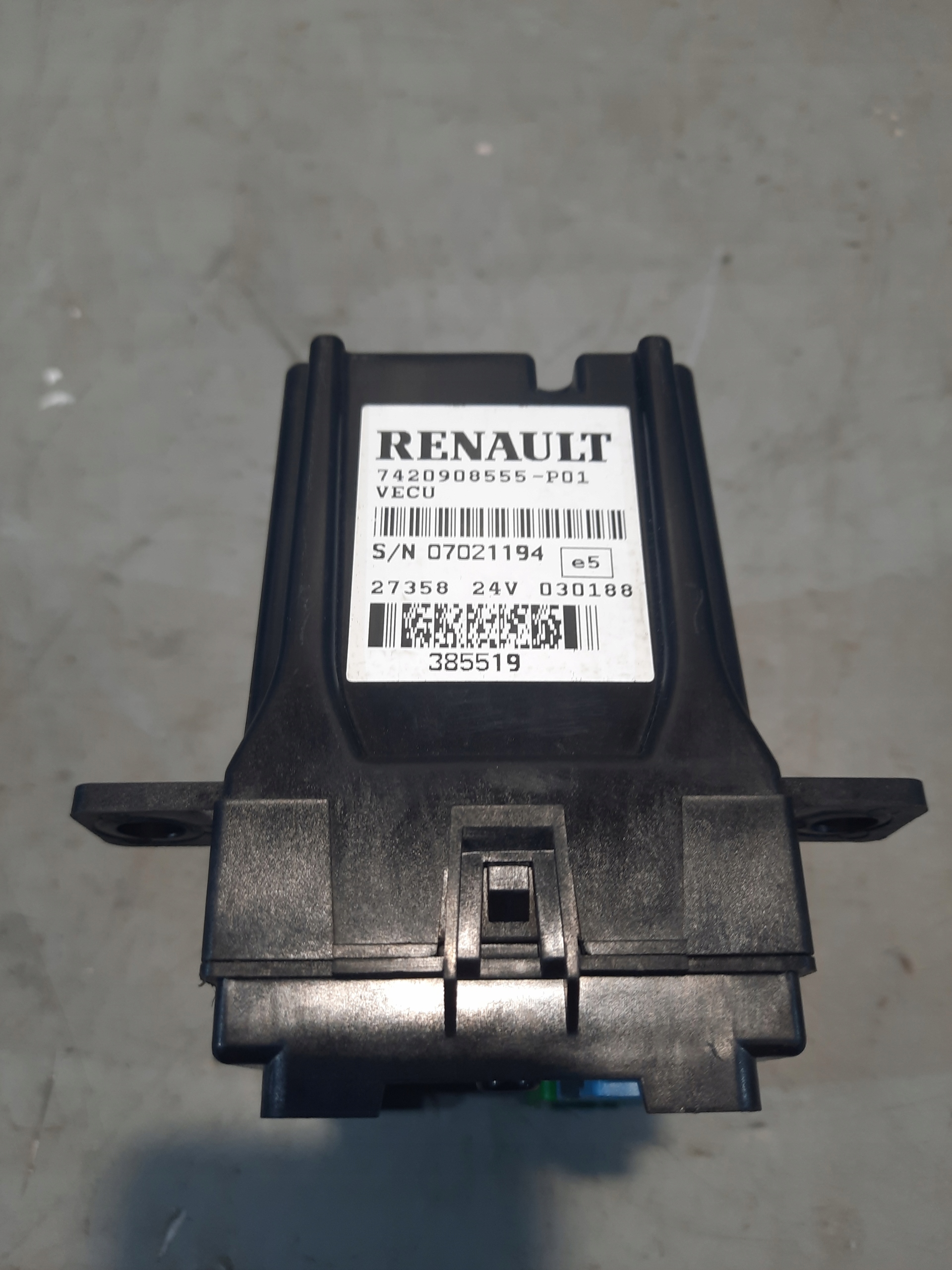 control unit KOMPUTERA VECU RENAULT PREMIUM 450 07r 7420908555-P01