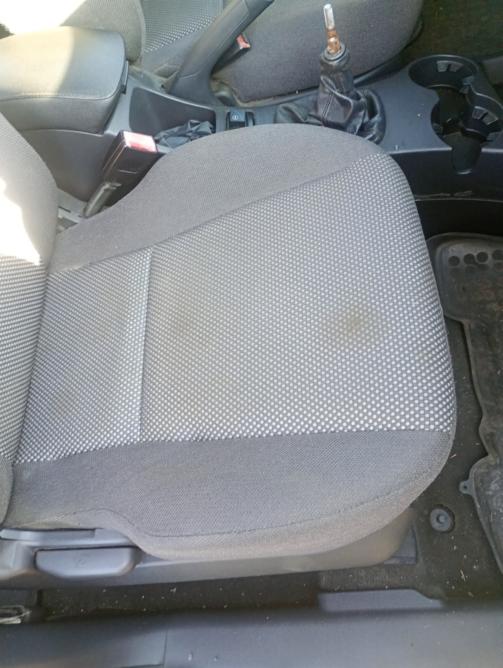 sedačka pravý spolujazdca Kia Sportage 2 II 04-10